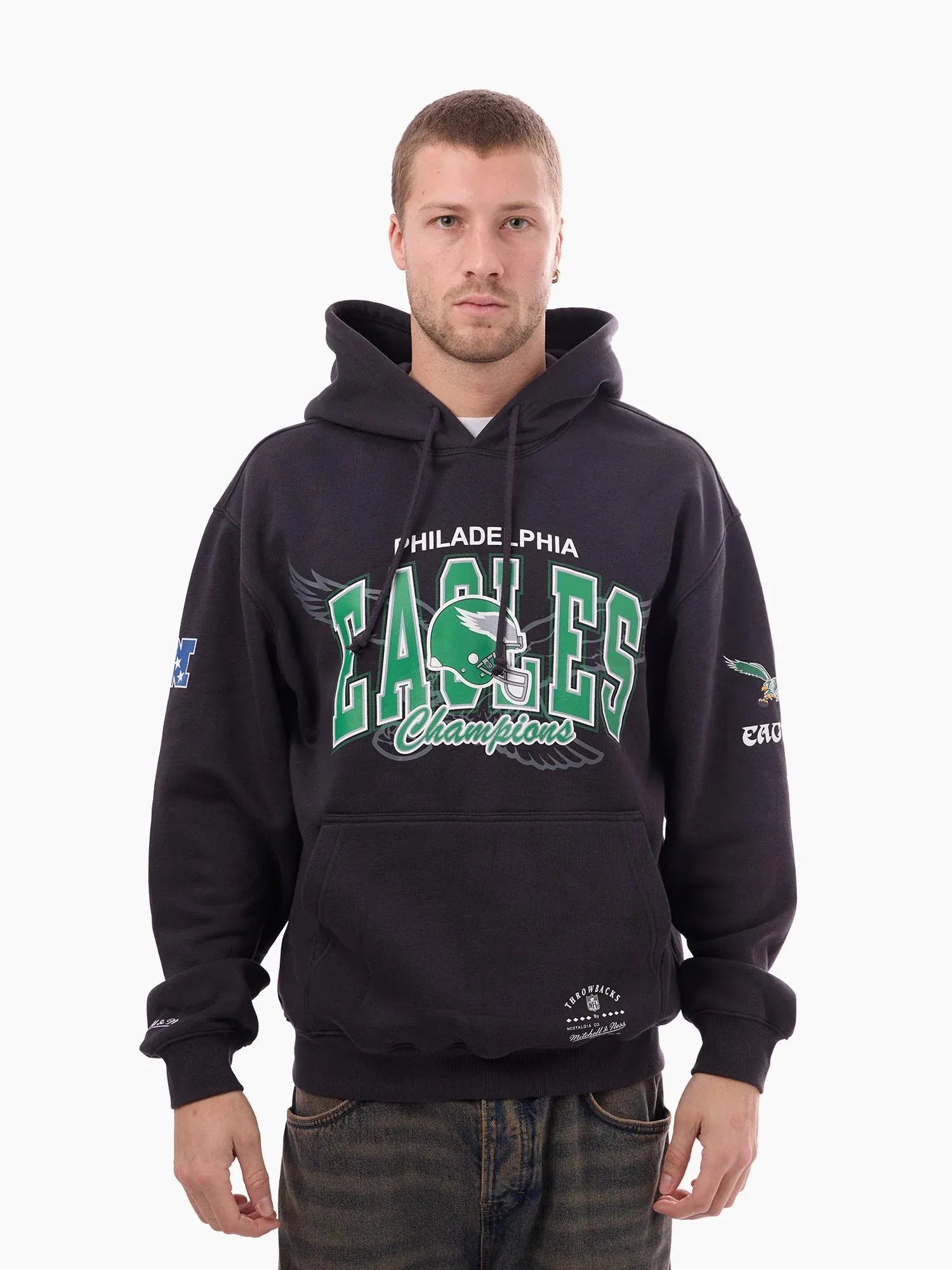 Philadelphia Eagles Mitchell & Ness NFL Arch Helmet Vintage Hoodie - Washed Black