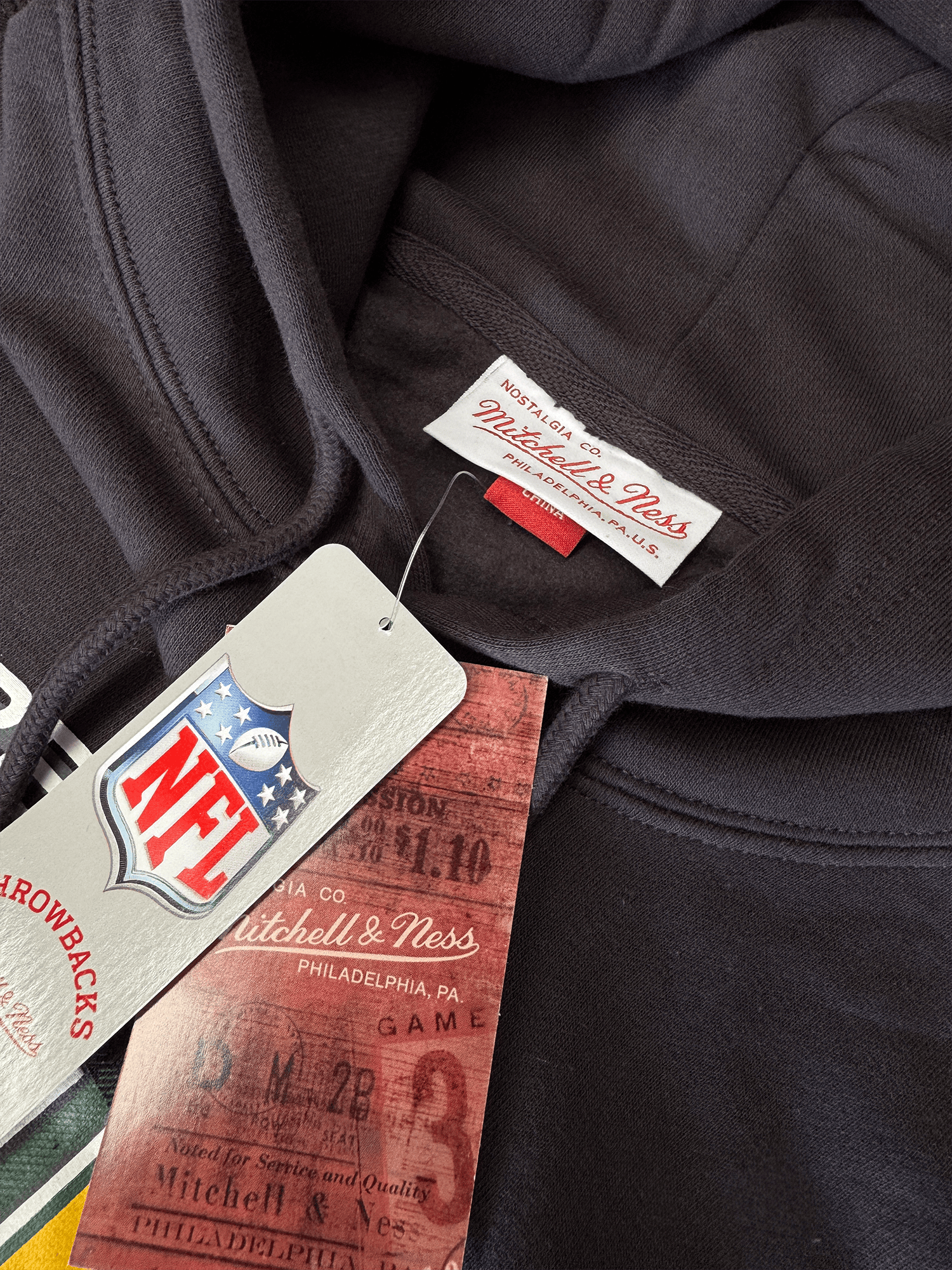 Philadelphia Eagles Mitchell & Ness NFL Arch Helmet Vintage Hoodie - Washed Black