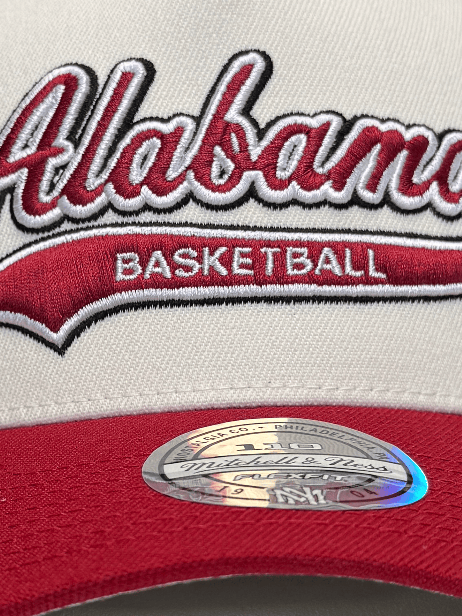 Mitchell And Ness Caps Alabama Crimson Tide Mitchell & Ness NCAA 2T Tailsweep 110 Flex Snapback Hat - Off White