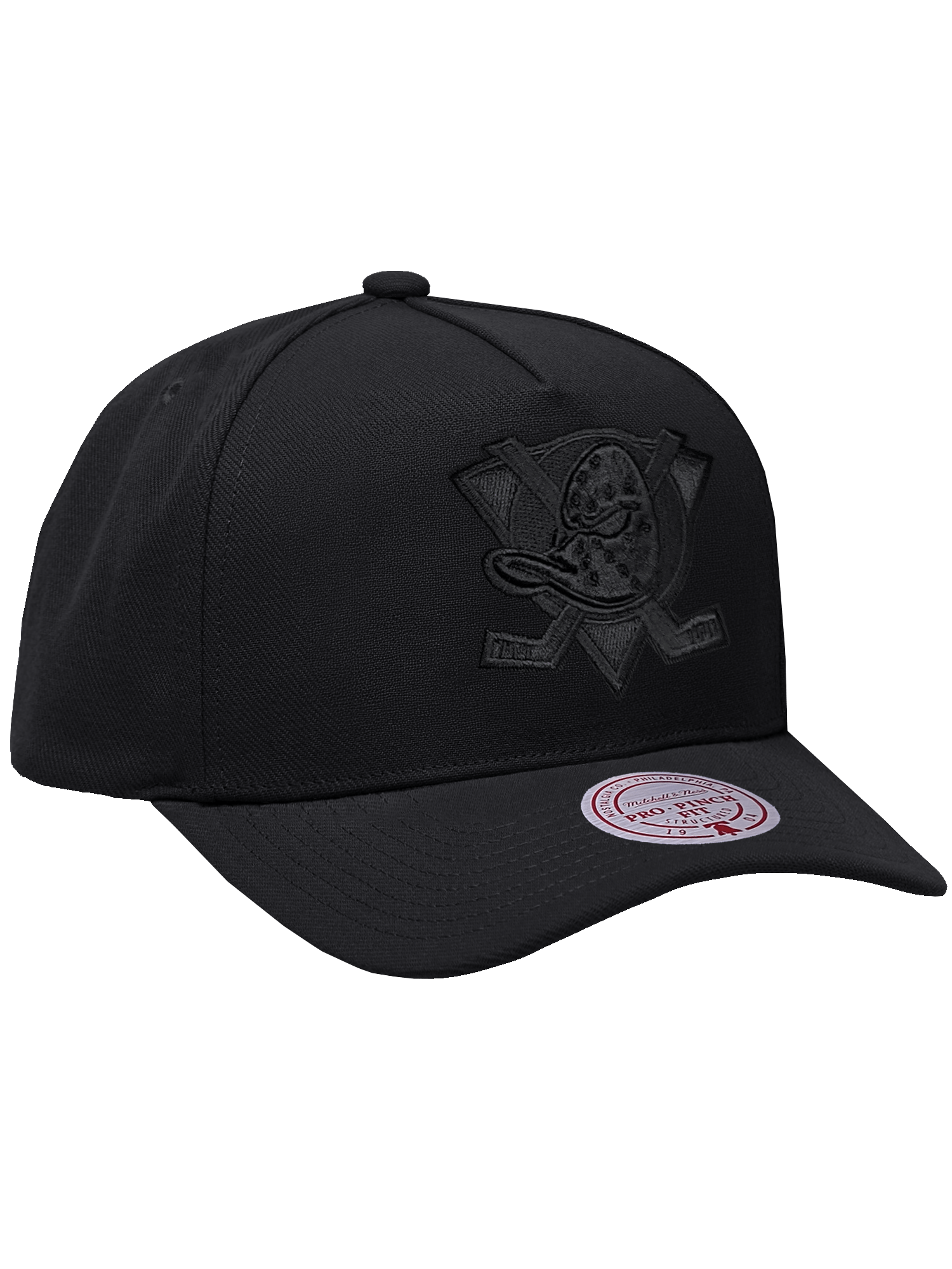 Mitchell And Ness Caps Anaheim Ducks Mitchell & Ness NHL Black On Black Pro Pinch Snapback Hat