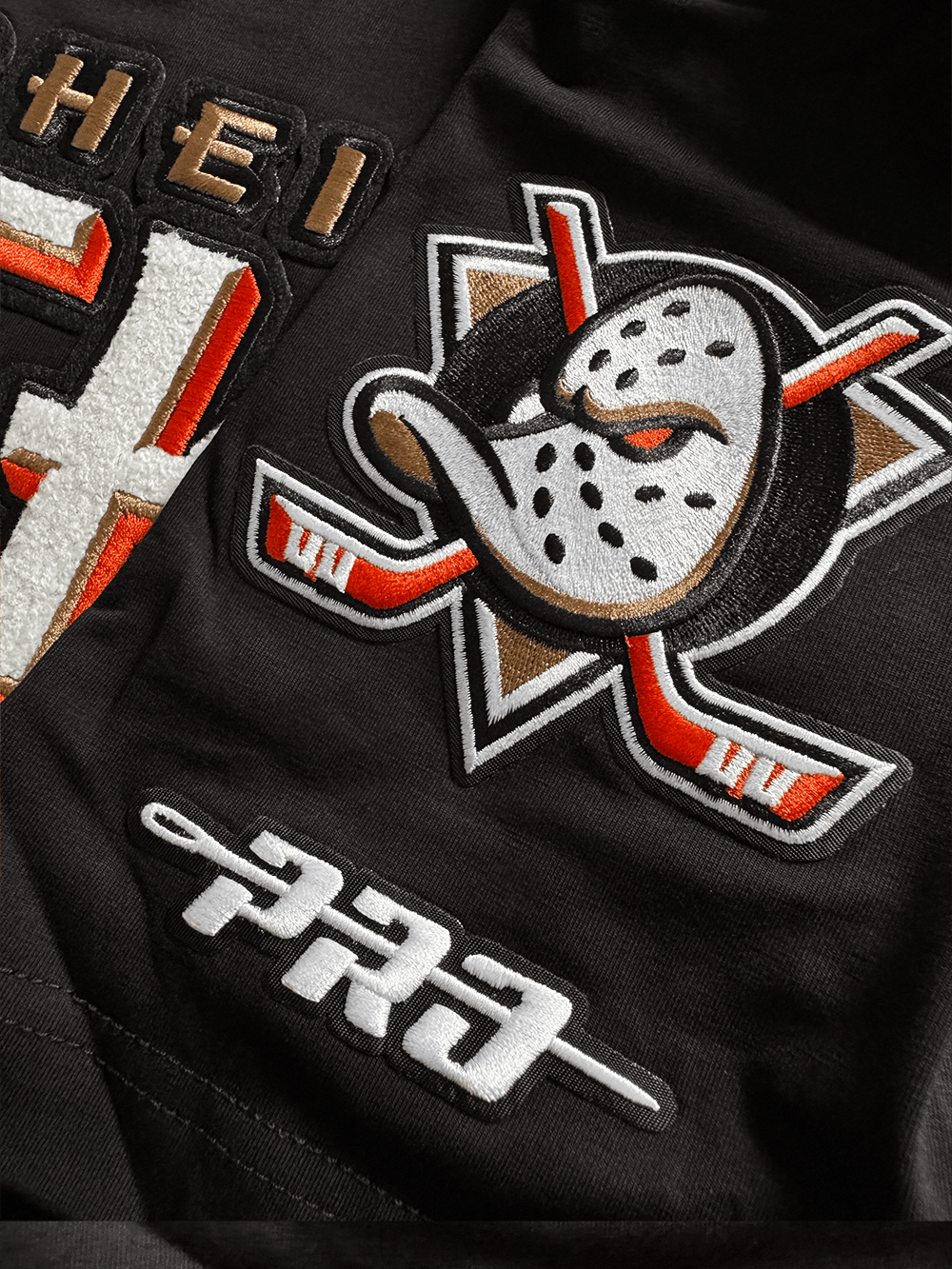 Pro Standard T-Shirts Anaheim Ducks Pro Standard NHL Classic Chenille Flex T-Shirt - Black