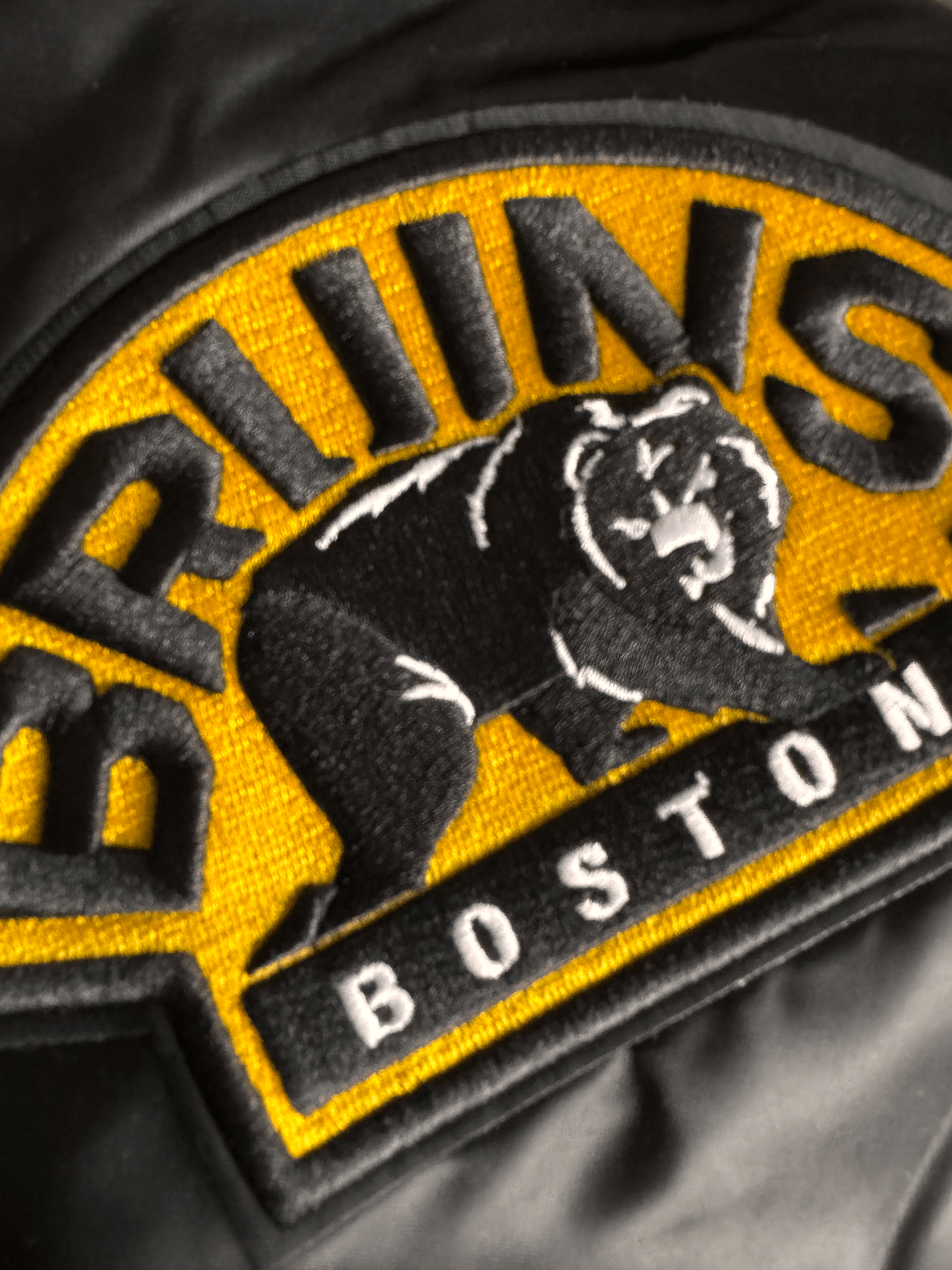 Pro Standard Jackets Boston Bruins Pro Standard NHL Team Classic Satin Button Jacket - Black