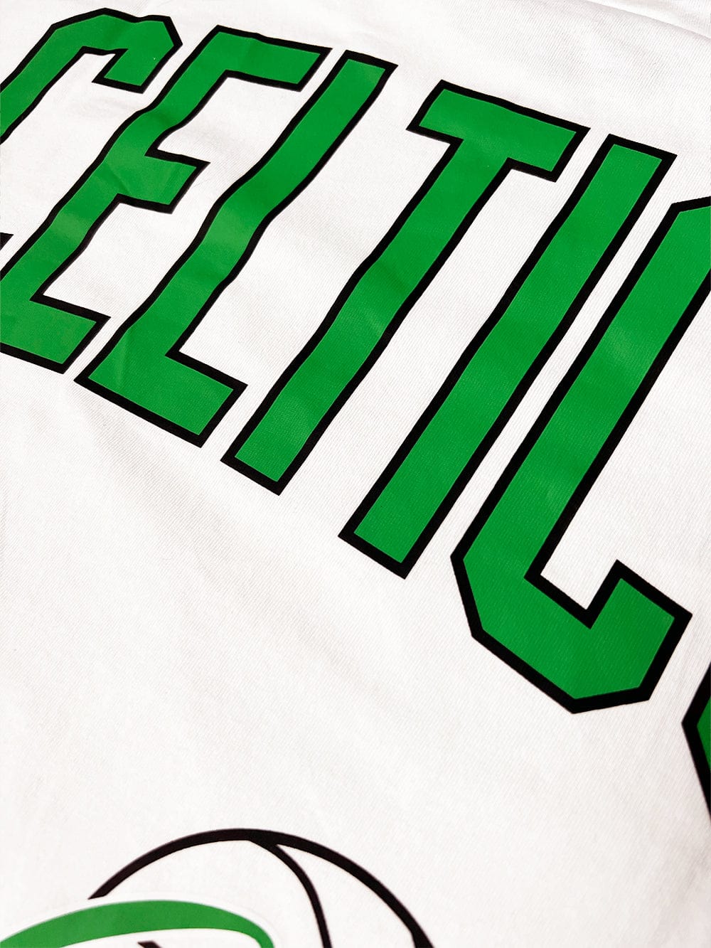 Mitchell And Ness T-Shirts Boston Celtics Mitchell & Ness NBA Script Patch Arch Vintage T-Shirt - Vintage White