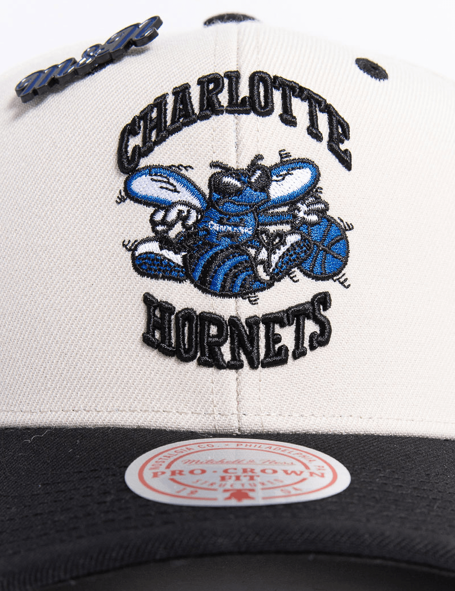 Mitchell And Ness Caps Charlotte Hornets Mitchell & Ness NBA Launch Pro Crown Snapback Hat - Off White