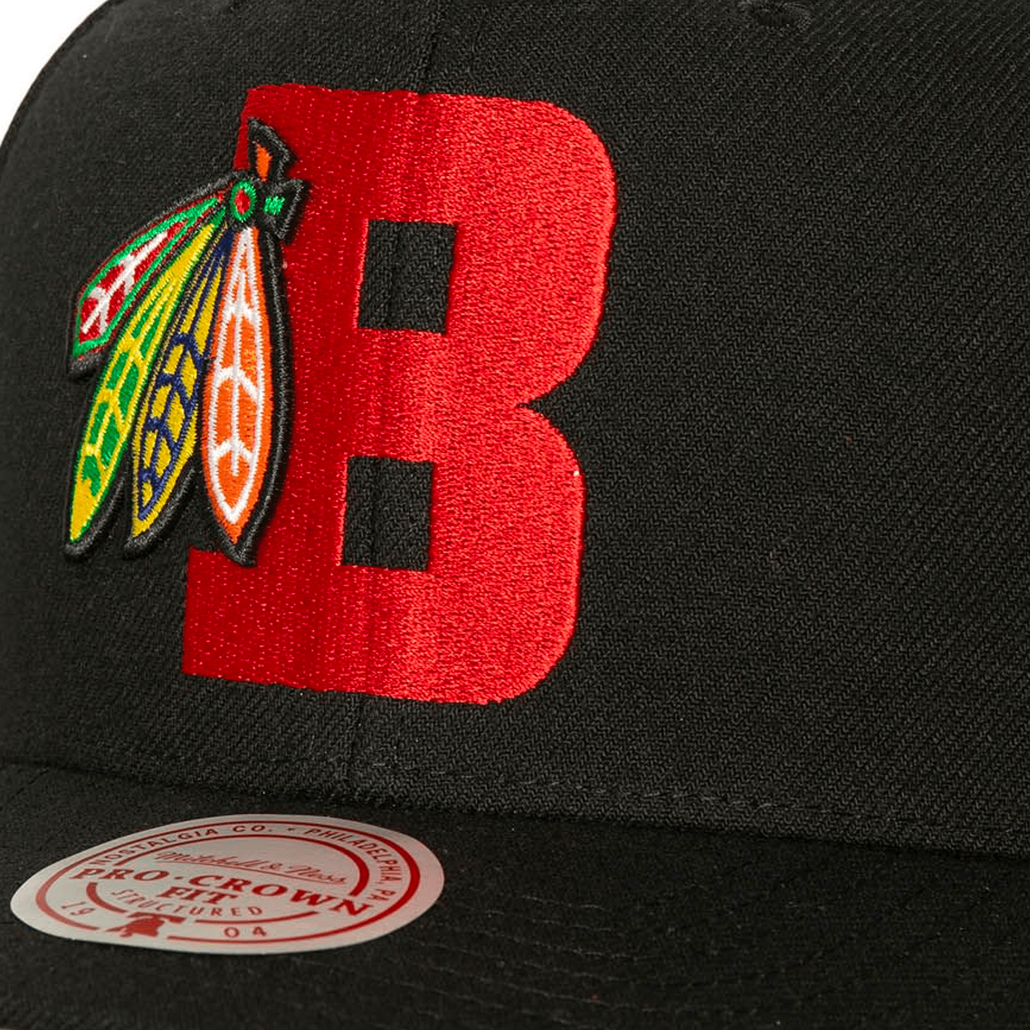Mitchell And Ness Caps Chicago Blackhawks Mitchell & Ness NHL Icon Pro Crown Snapback Hat - Black
