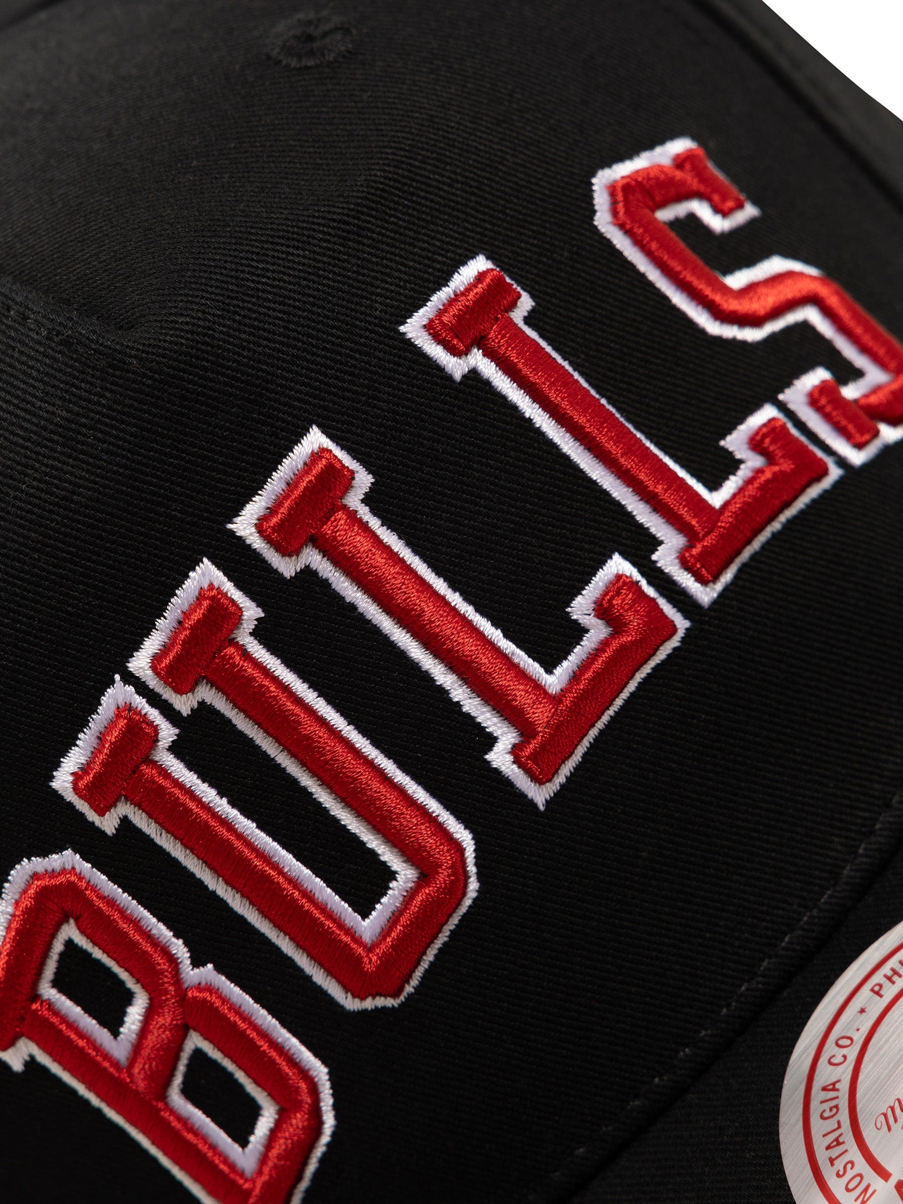 Mitchell And Ness Caps Chicago Bulls Mitchell & Ness NBA Wordmark MVP Snapback Hat - Black