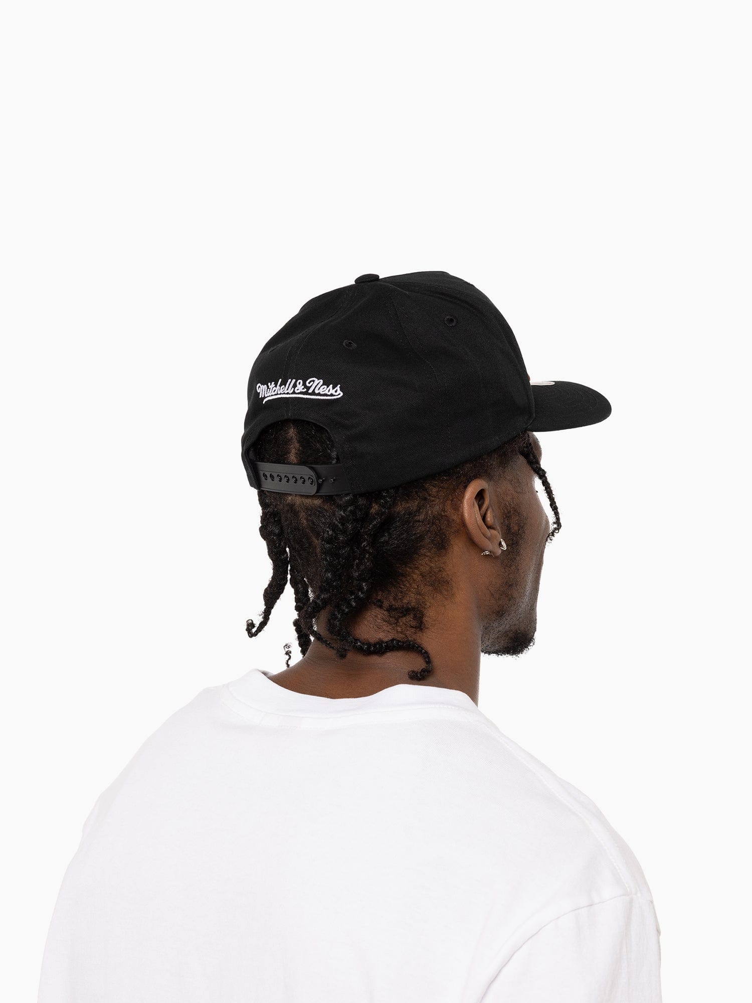 Mitchell And Ness Caps Chicago Bulls Mitchell & Ness NBA Wordmark MVP Snapback Hat - Black