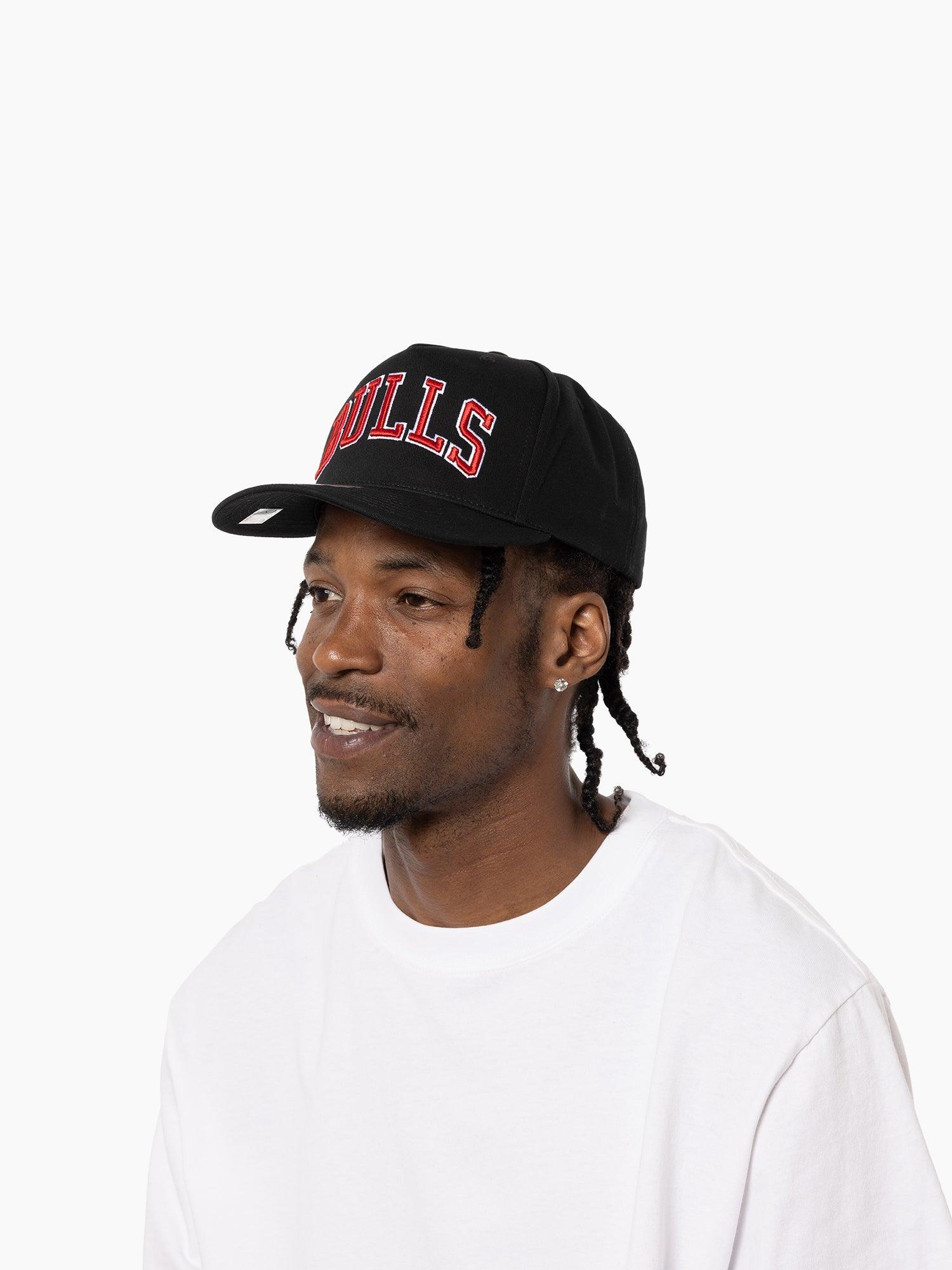 Mitchell And Ness Caps Chicago Bulls Mitchell & Ness NBA Wordmark MVP Snapback Hat - Black
