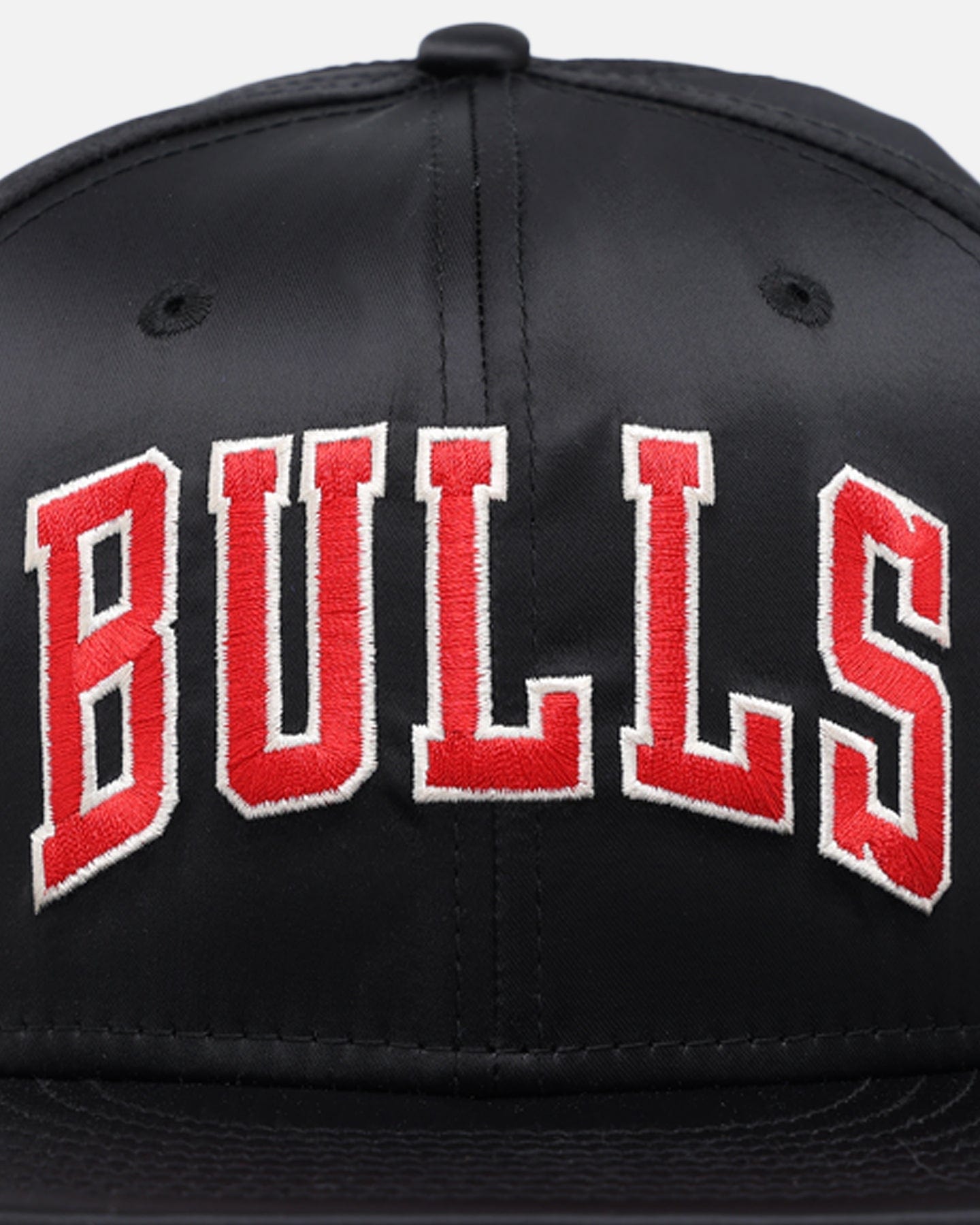 New Era Caps Chicago Bulls New Era NBA Satin Champs 9FIFTY Snapback Hat - Black