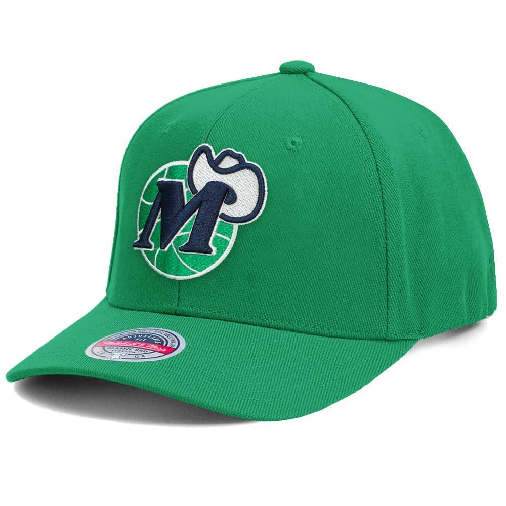 Mitchell And Ness Caps Dallas Mavericks Mitchell & Ness NBA HWC Classic Red Snapback Hat - Green
