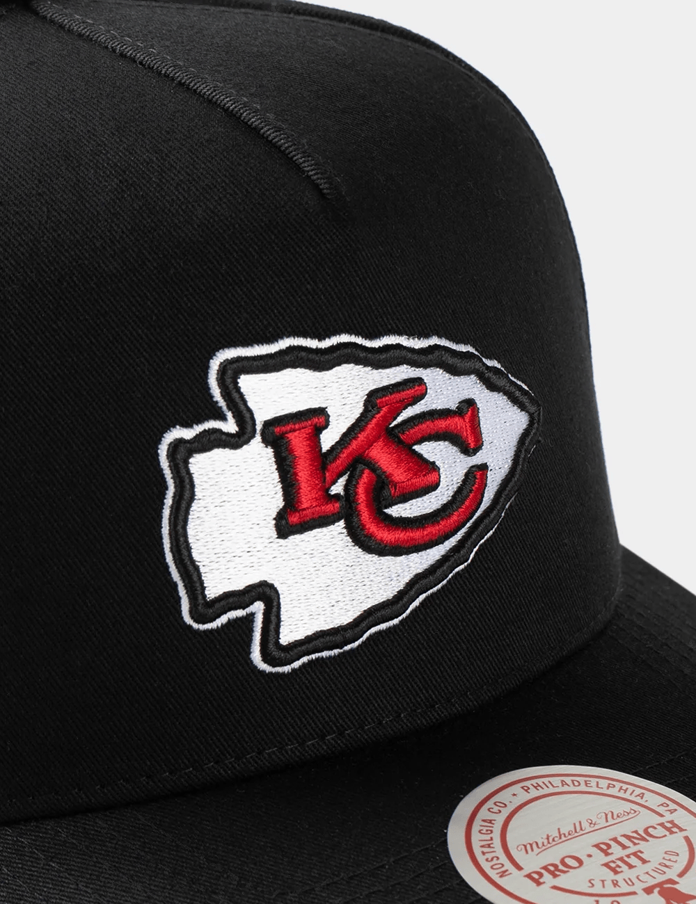 Mitchell And Ness Caps Kansas City Chiefs Mitchell & Ness NFL Team Pro Pinch Snapback Hat - Black