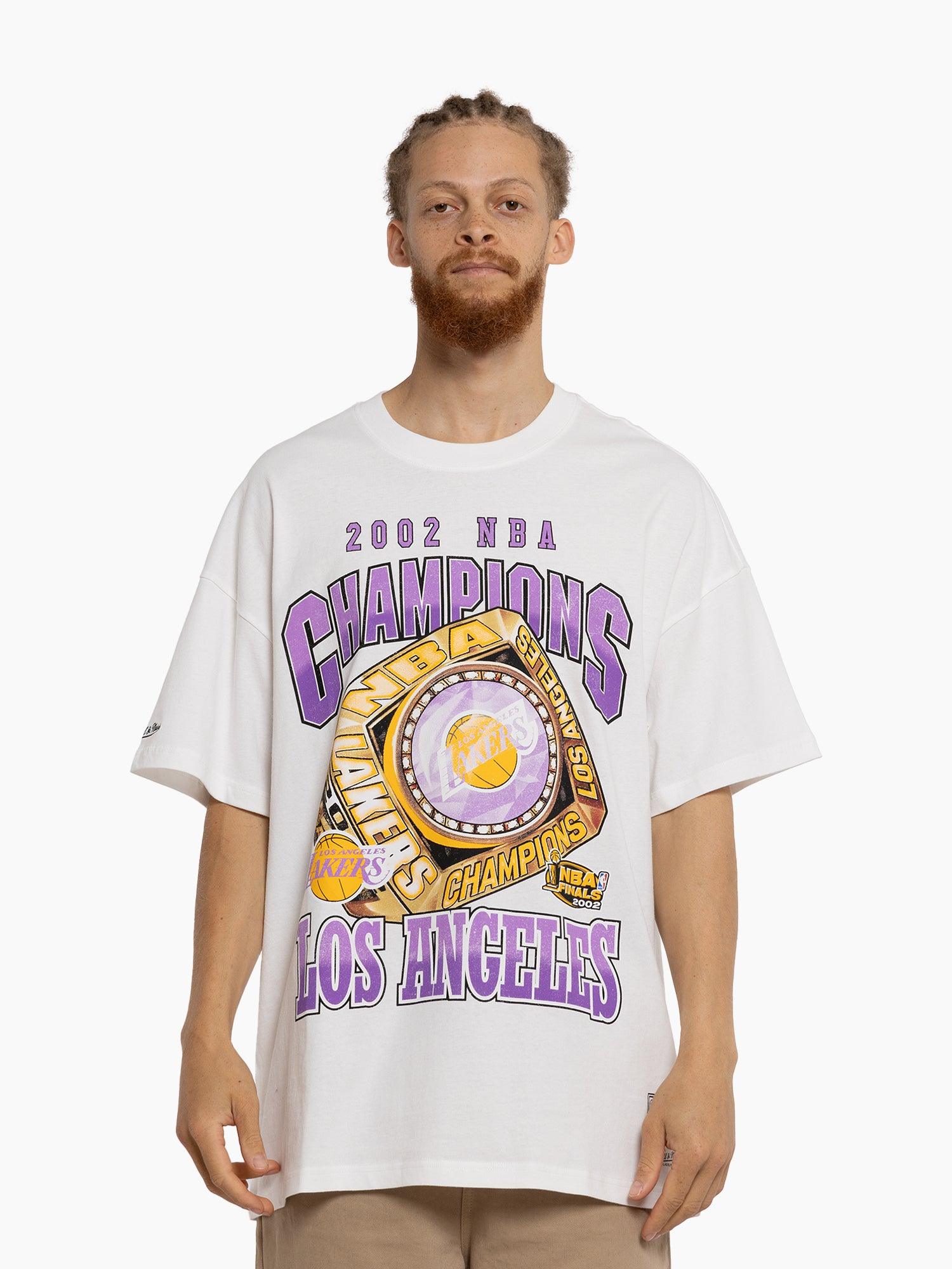 Mitchell And Ness T-Shirts Los Angeles Lakers Mitchell & Ness NBA Champs History Vintage T-Shirt - White