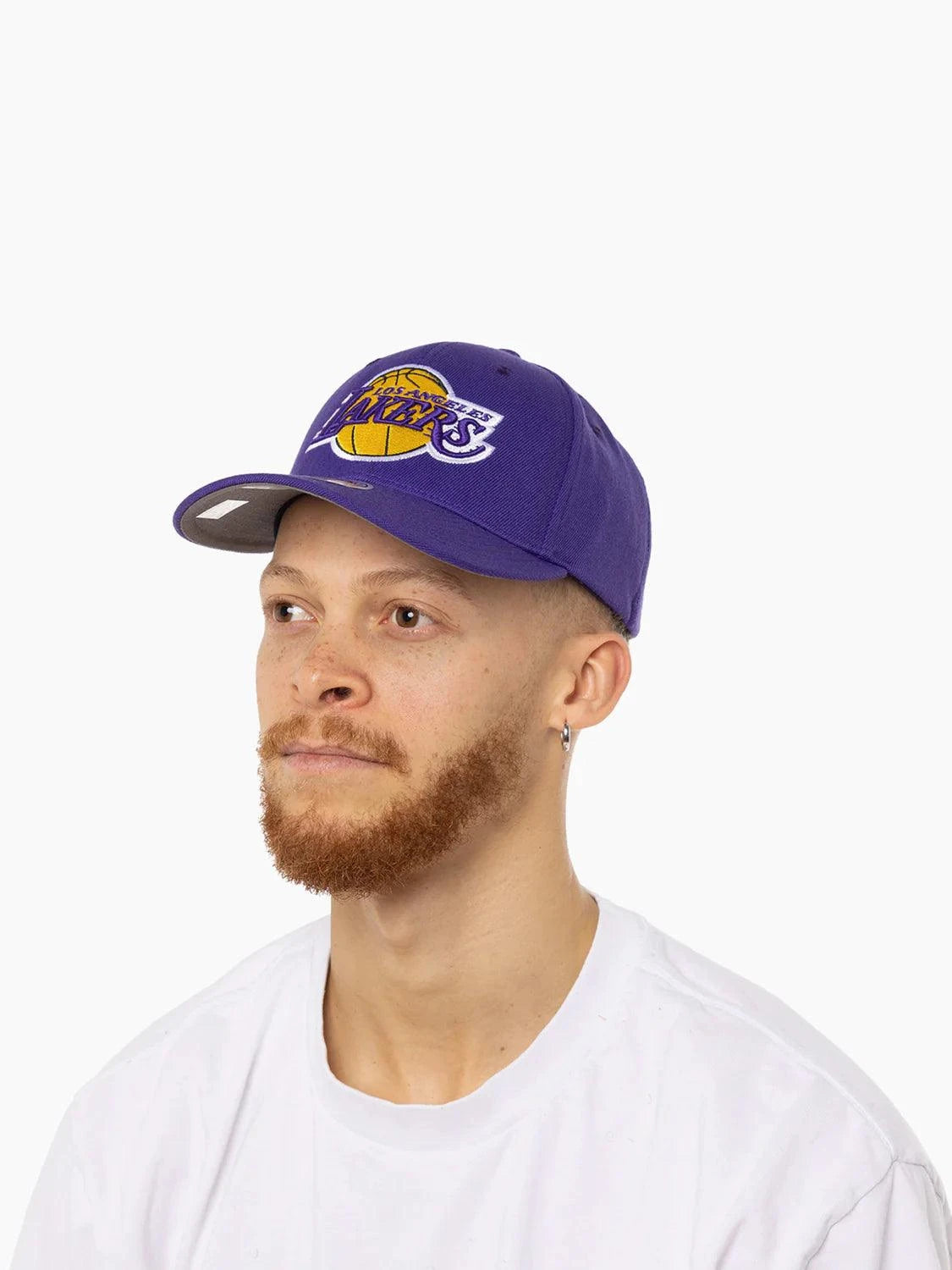 Mitchell And Ness Caps Los Angeles Lakers Mitchell & Ness NBA Team Classic Red Snapback Hat - Purple