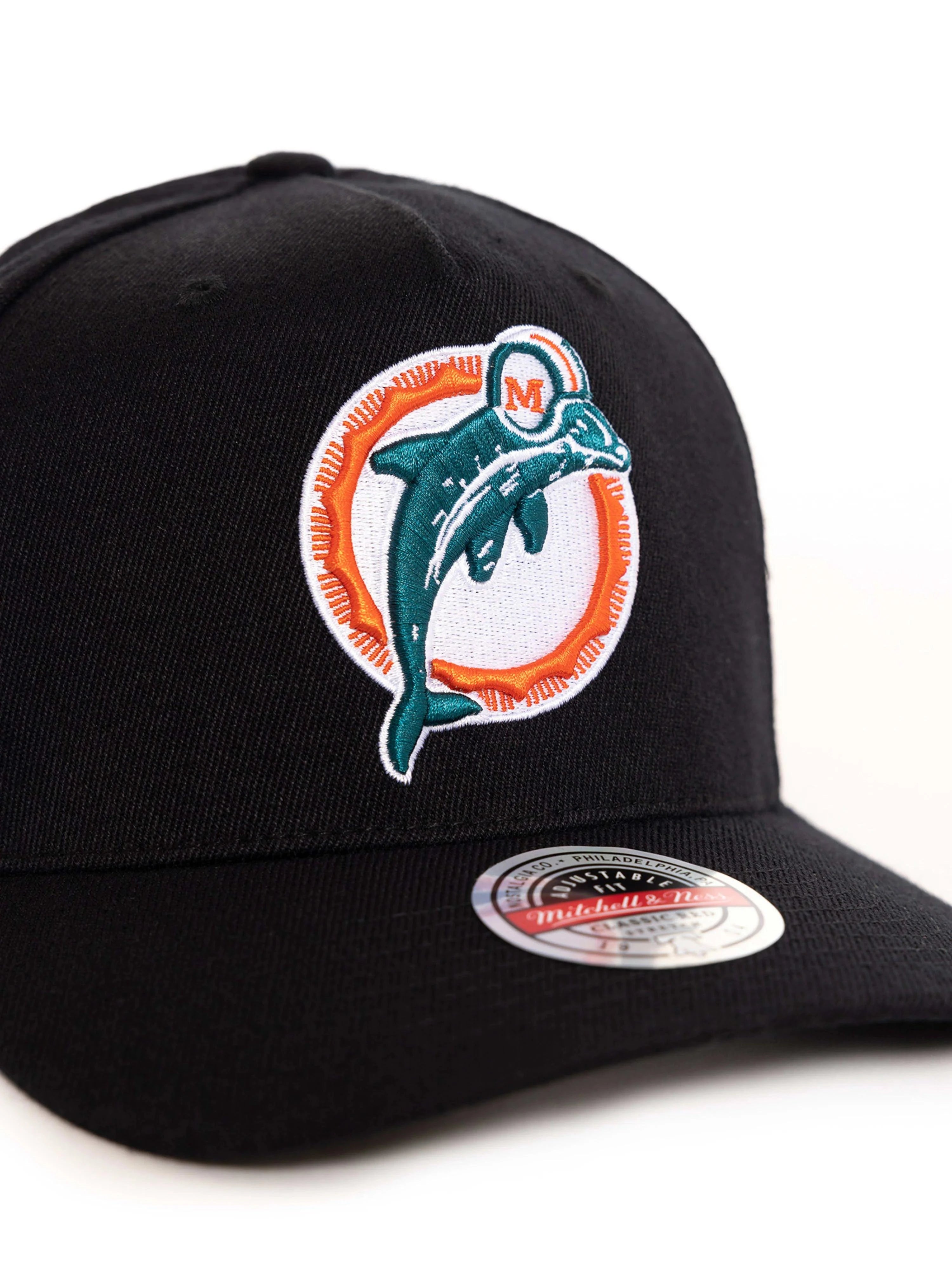 Mitchell And Ness Caps Miami Dolphins Mitchell & Ness NFL Throwback Classic Red Snapback Hat - Black