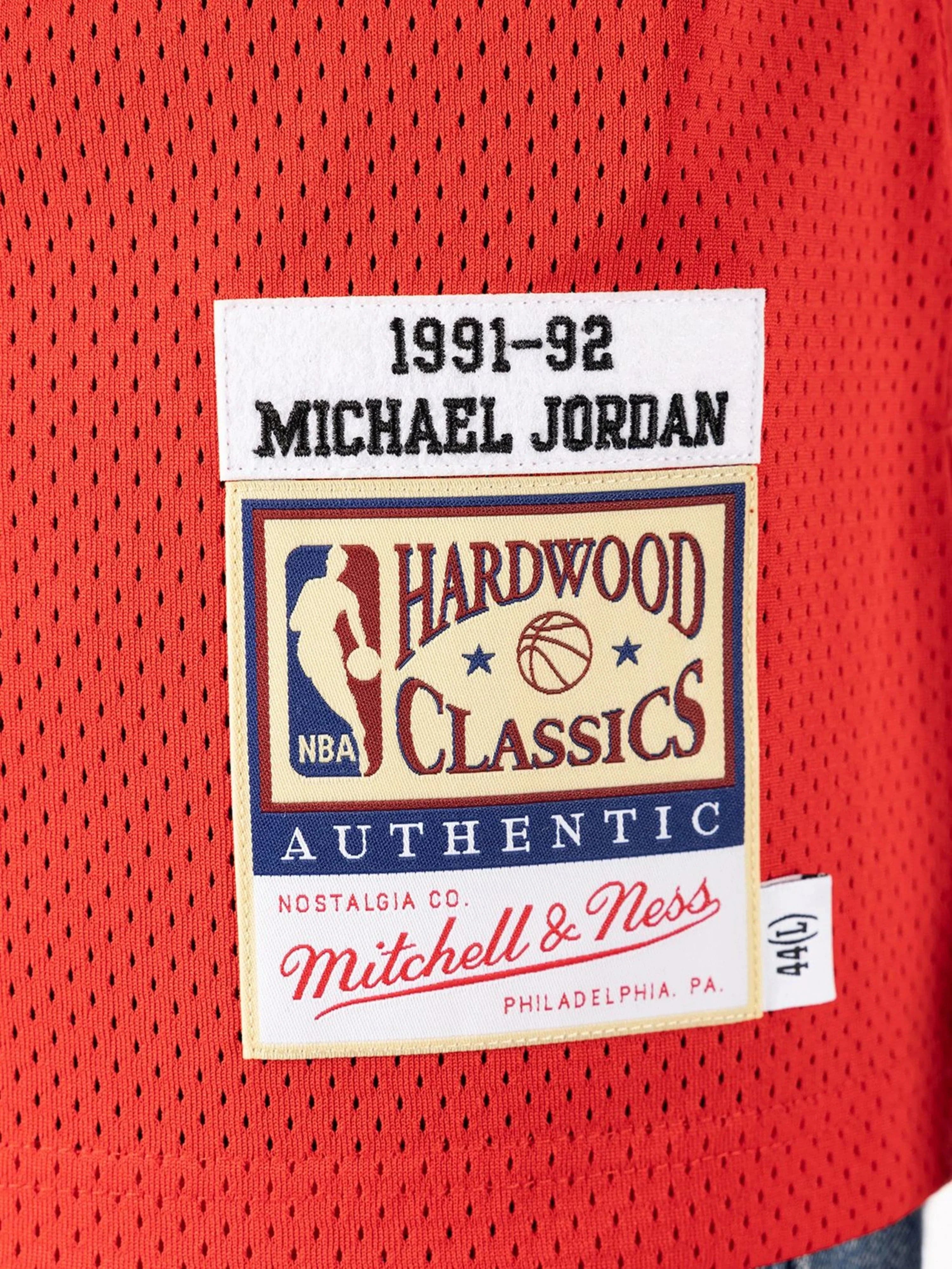 Mitchell And Ness Jerseys Michael Jordan Chicago Bulls Mitchell & Ness NBA 91-92 Authentic Jersey - Red