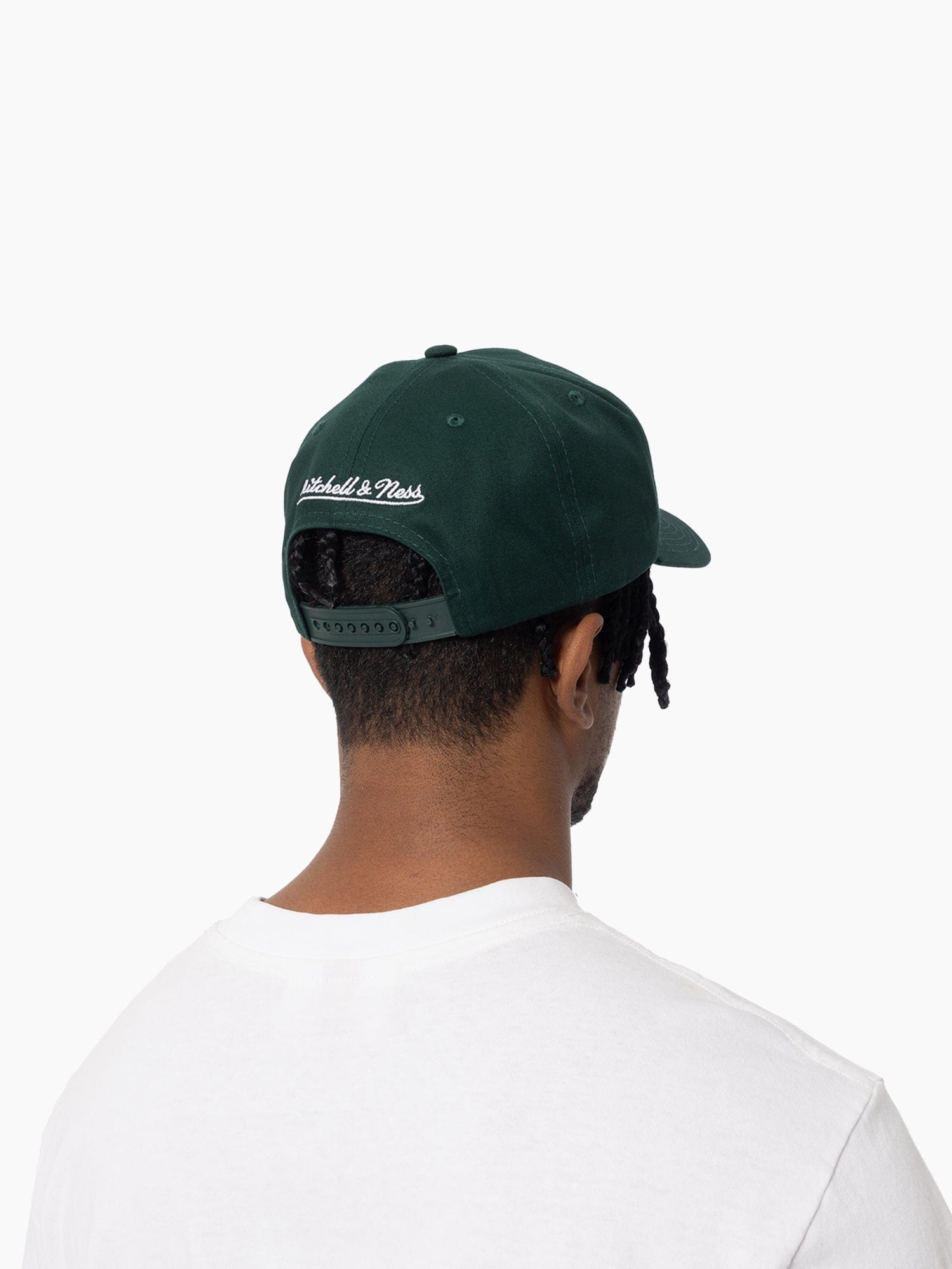Mitchell And Ness Caps Milwaukee Bucks Mitchell & Ness NBA HWC Pro Pinch Snapback Hat - Green