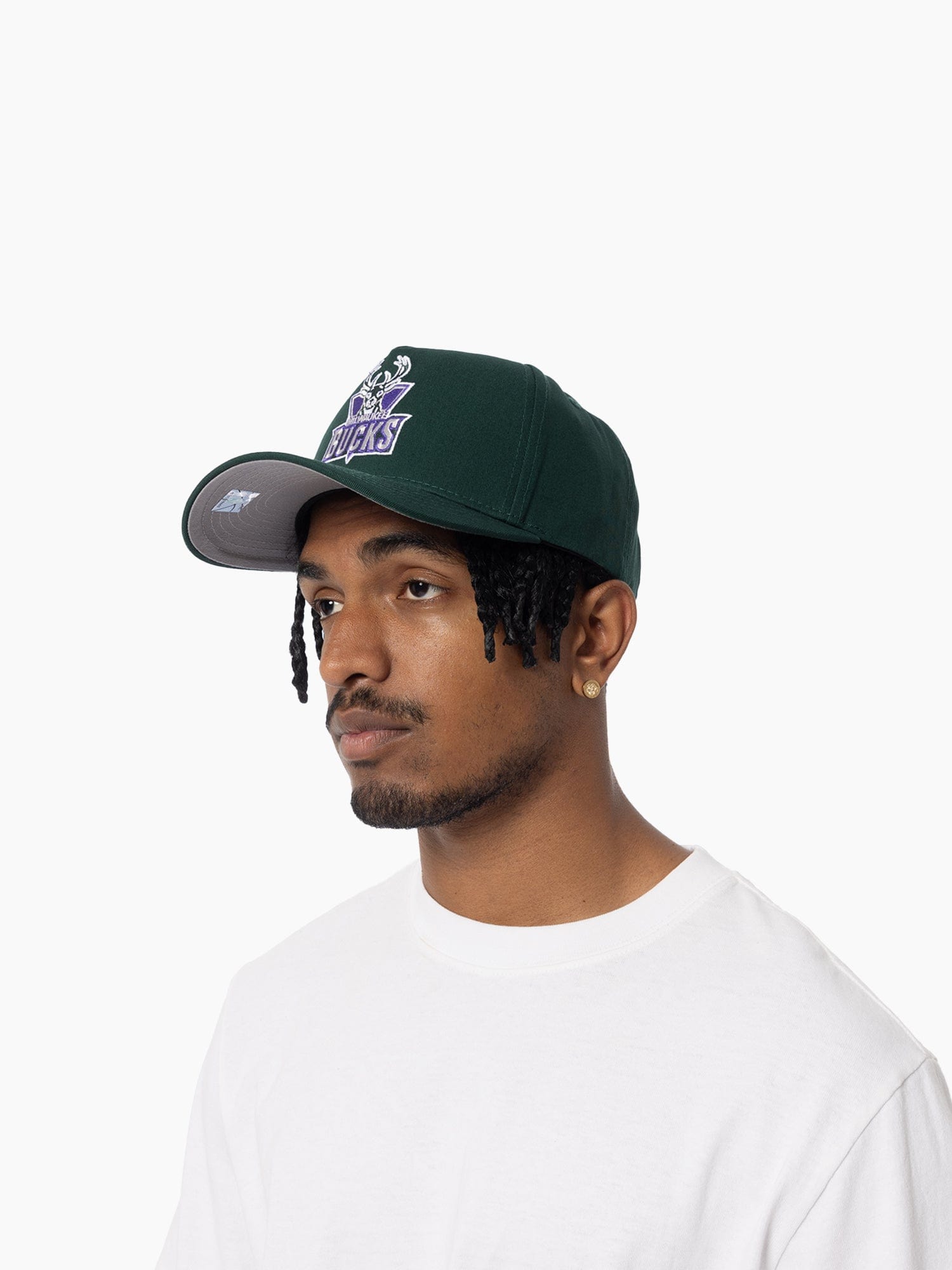 Mitchell And Ness Caps Milwaukee Bucks Mitchell & Ness NBA HWC Pro Pinch Snapback Hat - Green