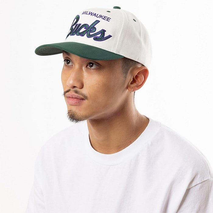 Mitchell And Ness Caps Milwaukee Bucks Mitchell & Ness NBA HWC Script Deadstock Snapback Hat - Off White
