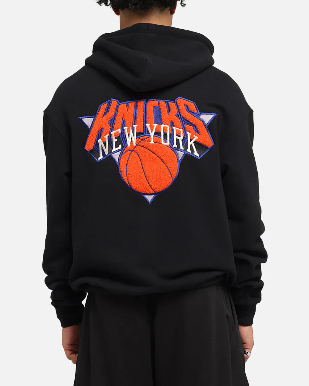 Mitchell And Ness Jumpers New York Knicks Mitchell & Ness NBA Big Apple Hoodie Jumper - Black