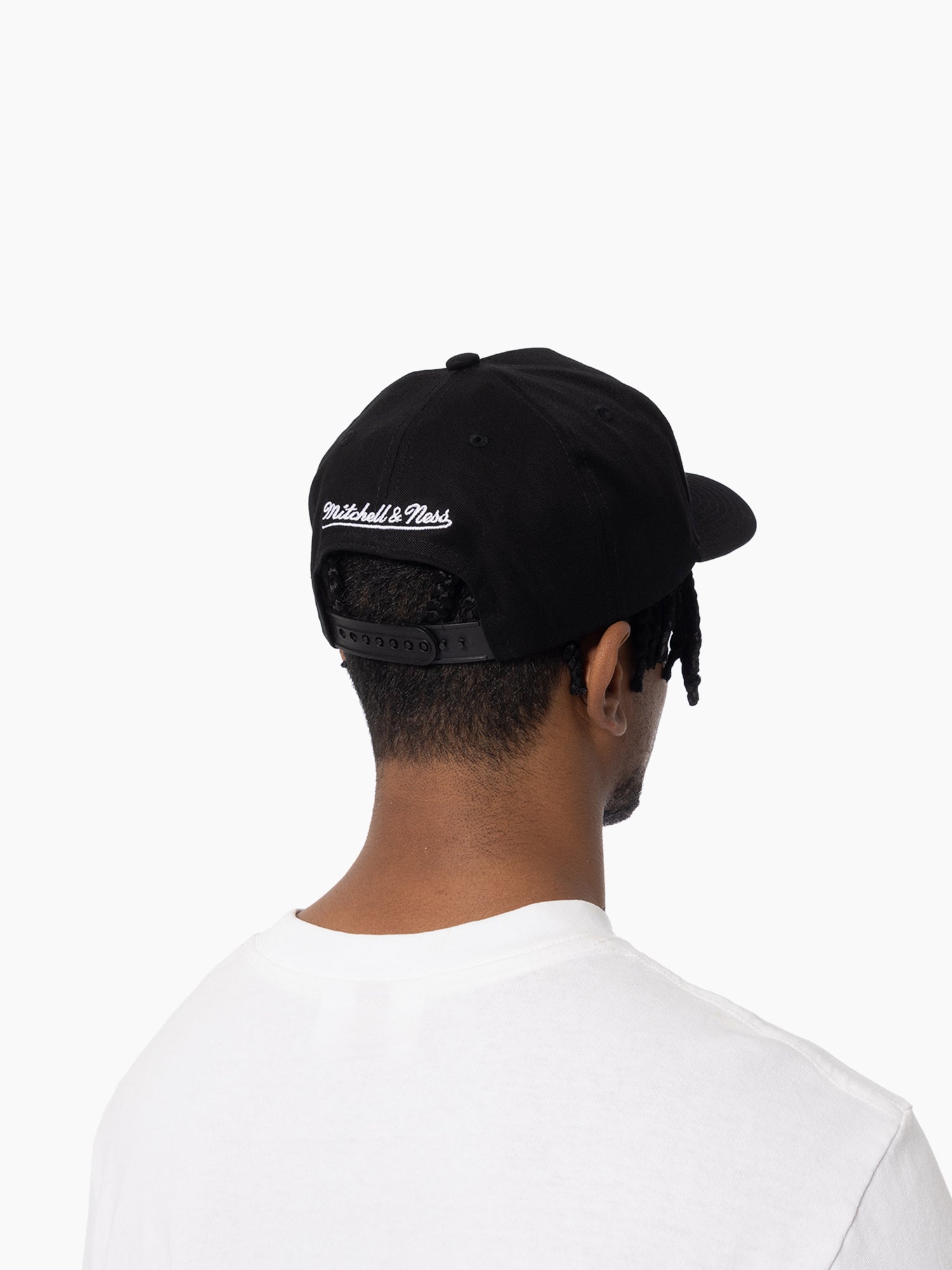 Mitchell And Ness Caps New York Knicks Mitchell & Ness NBA HWC Pro Pinch Snapback Hat - Black