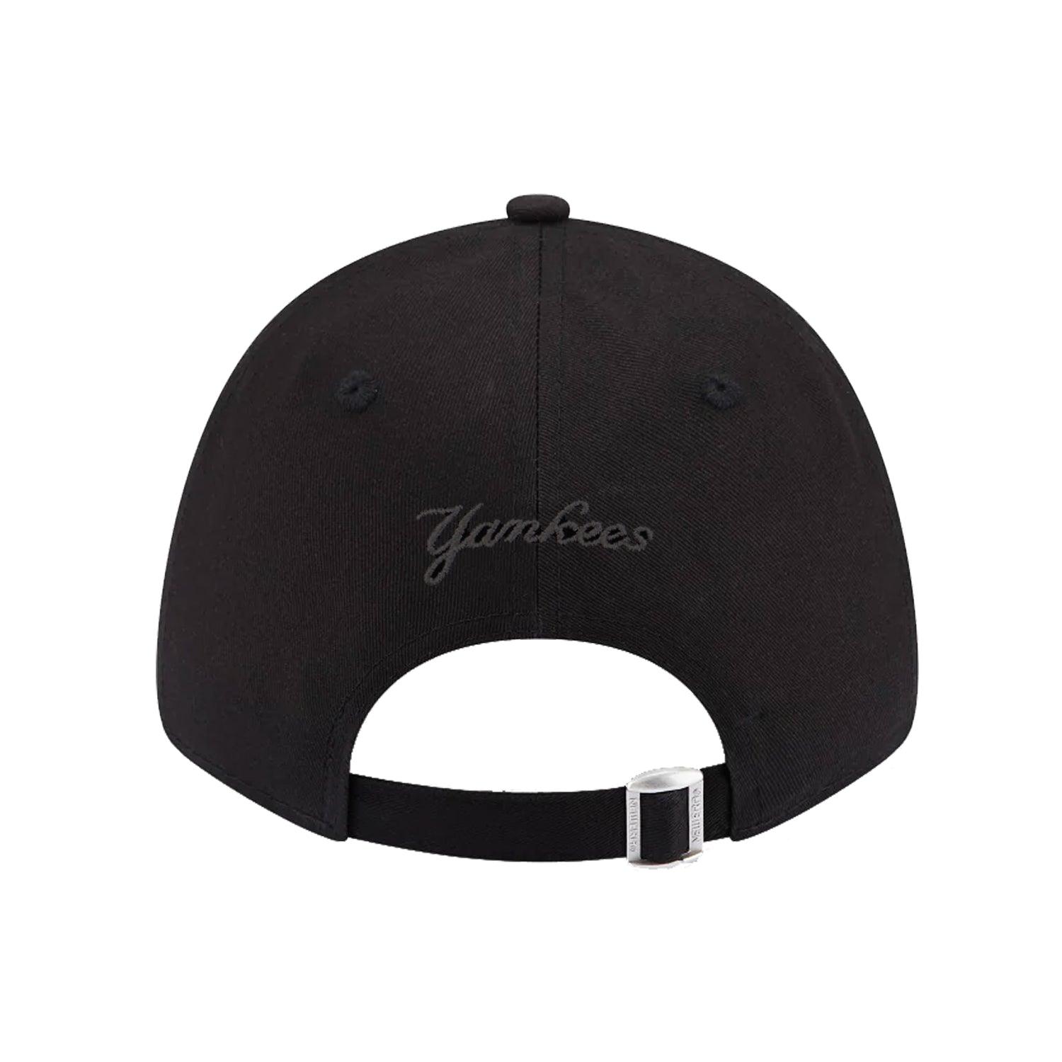 New Era Caps New York Yankees New Era MLB Black On Black 9FORTY Strapback Hat