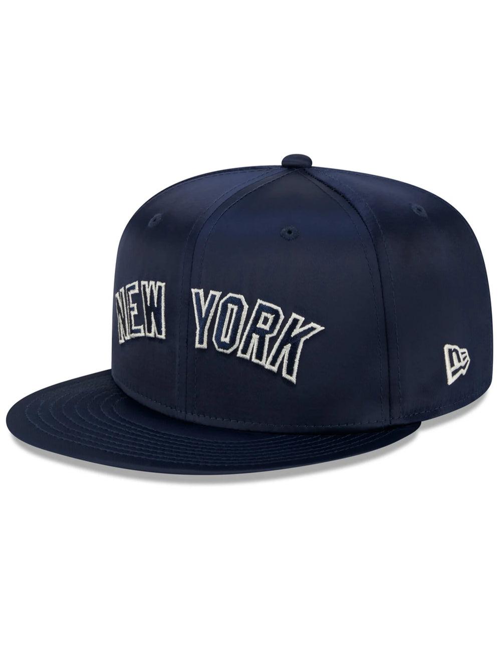 New Era Caps New York Yankees New Era MLB Satin Champs 9FIFTY Snapback Hat - Navy