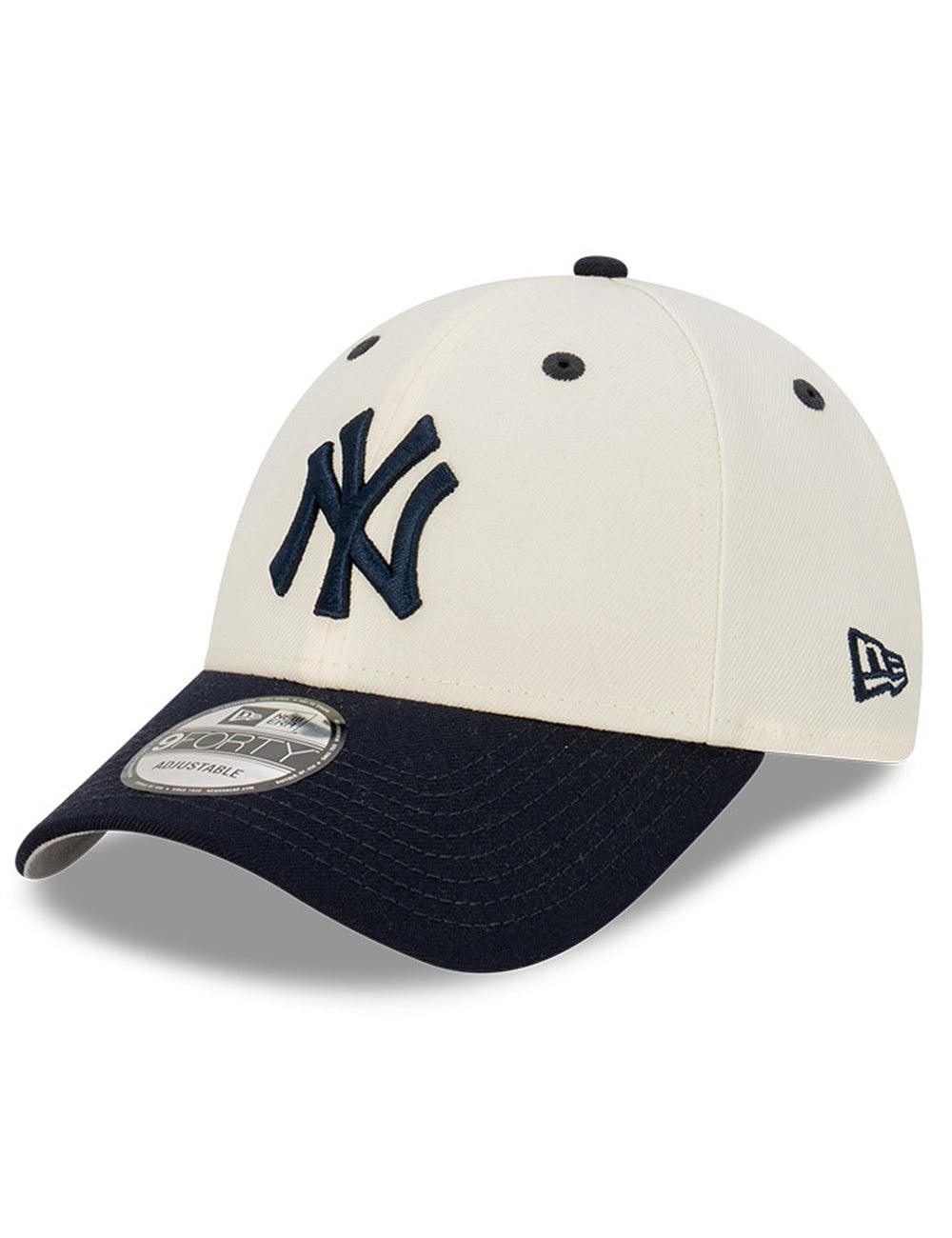 New Era Caps New York Yankees New Era MLB Team 2T 9FORTY Snapback Hat - Chrome White