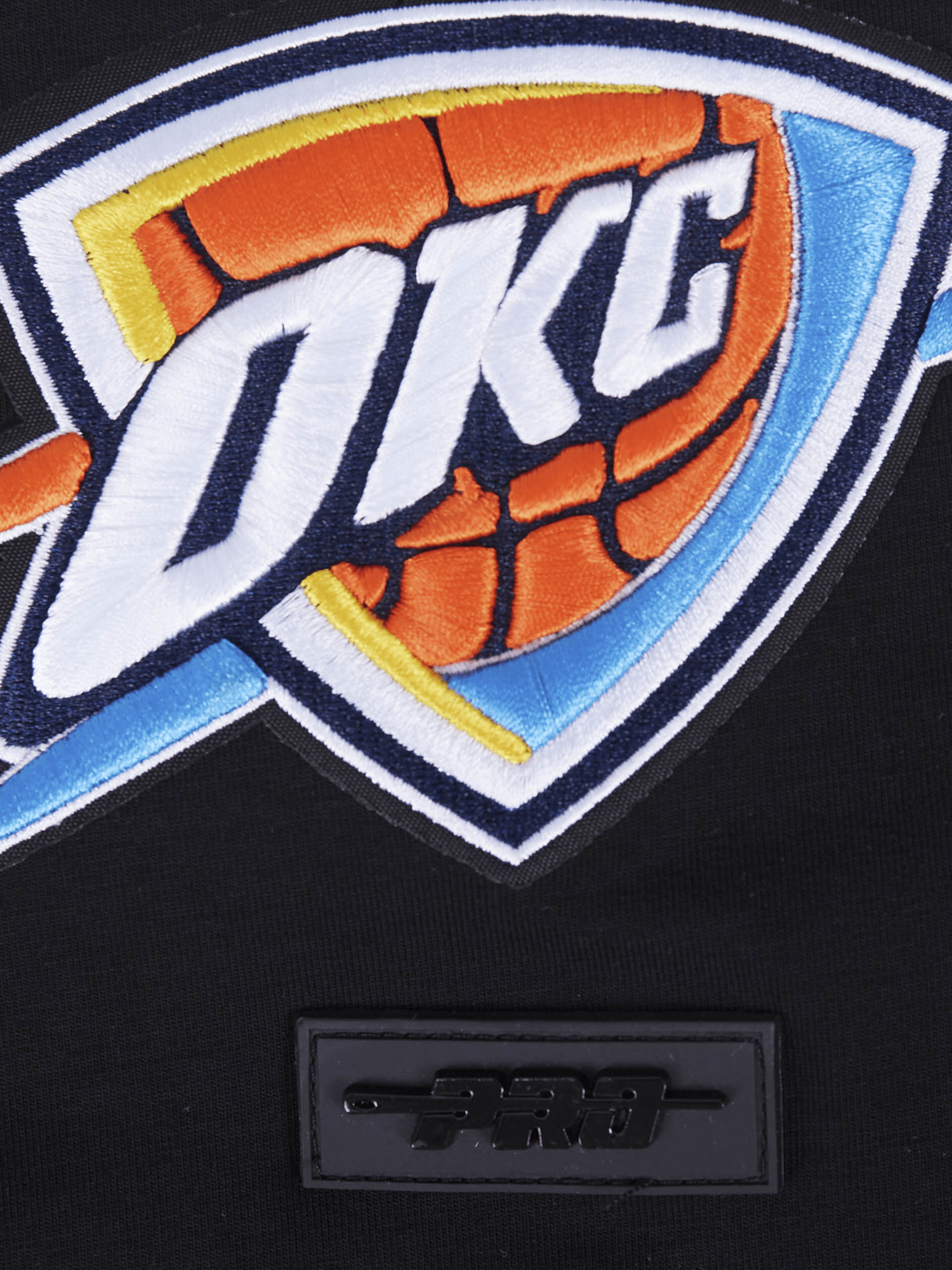 Pro Standard T-Shirts Oklahoma City Thunder Pro Standard NBA Team Chenille Flex T-Shirt - Black