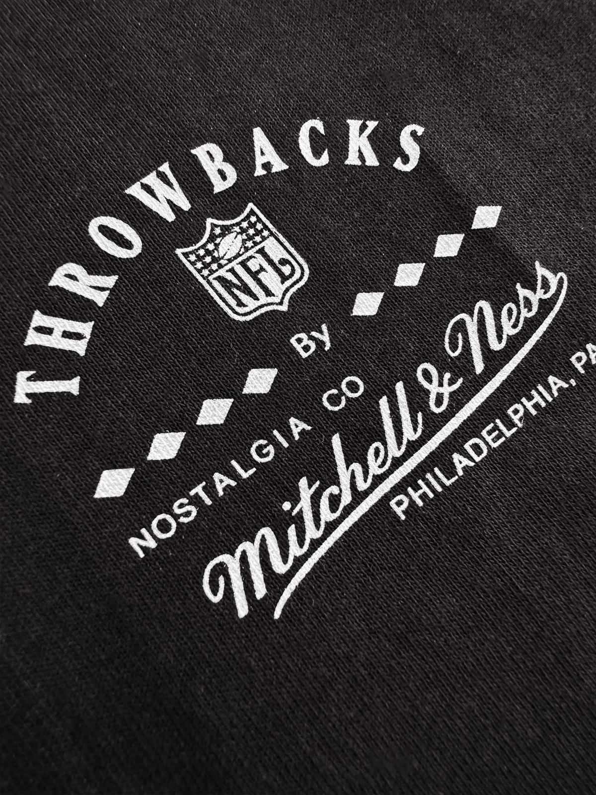 Mitchell And Ness T-Shirts Philadelphia Eagles Mitchell & Ness NFL Arch Boxy Vintage Muscle T-Shirt - Faded Black