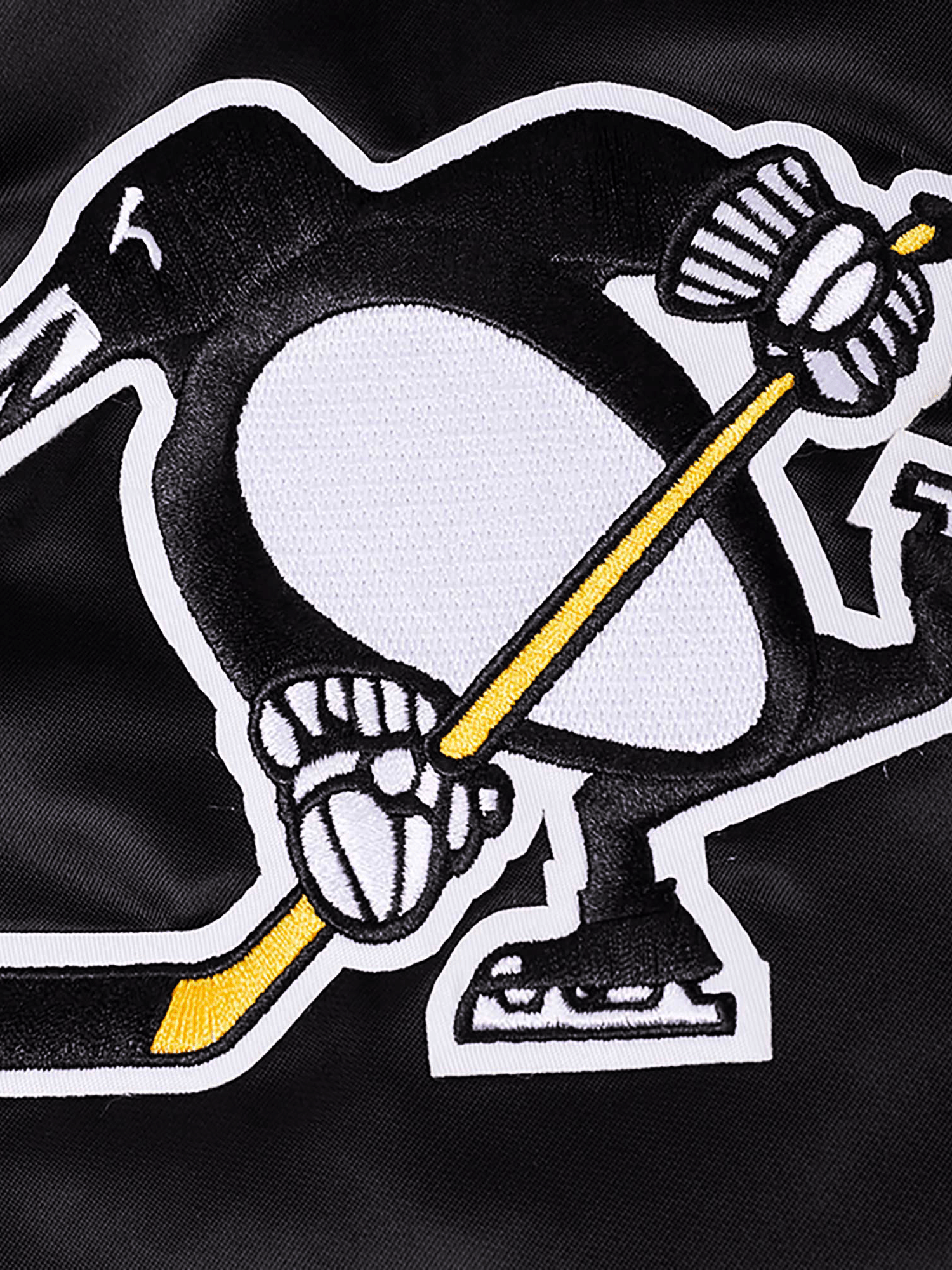 Pro Standard Jackets Pittsburgh Penguins Pro Standard NHL Team Classic Satin Button Jacket - Black
