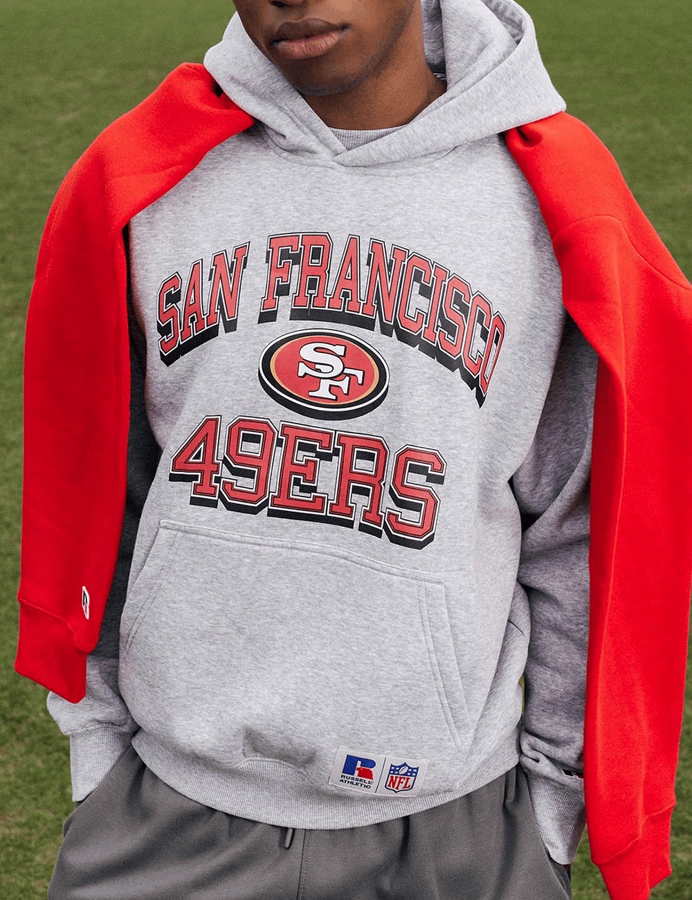 Russell Athletic Jumpers San Francisco 49ers Russell Athletic NFL Team Arch Hoodie Jumper - Grey Marle