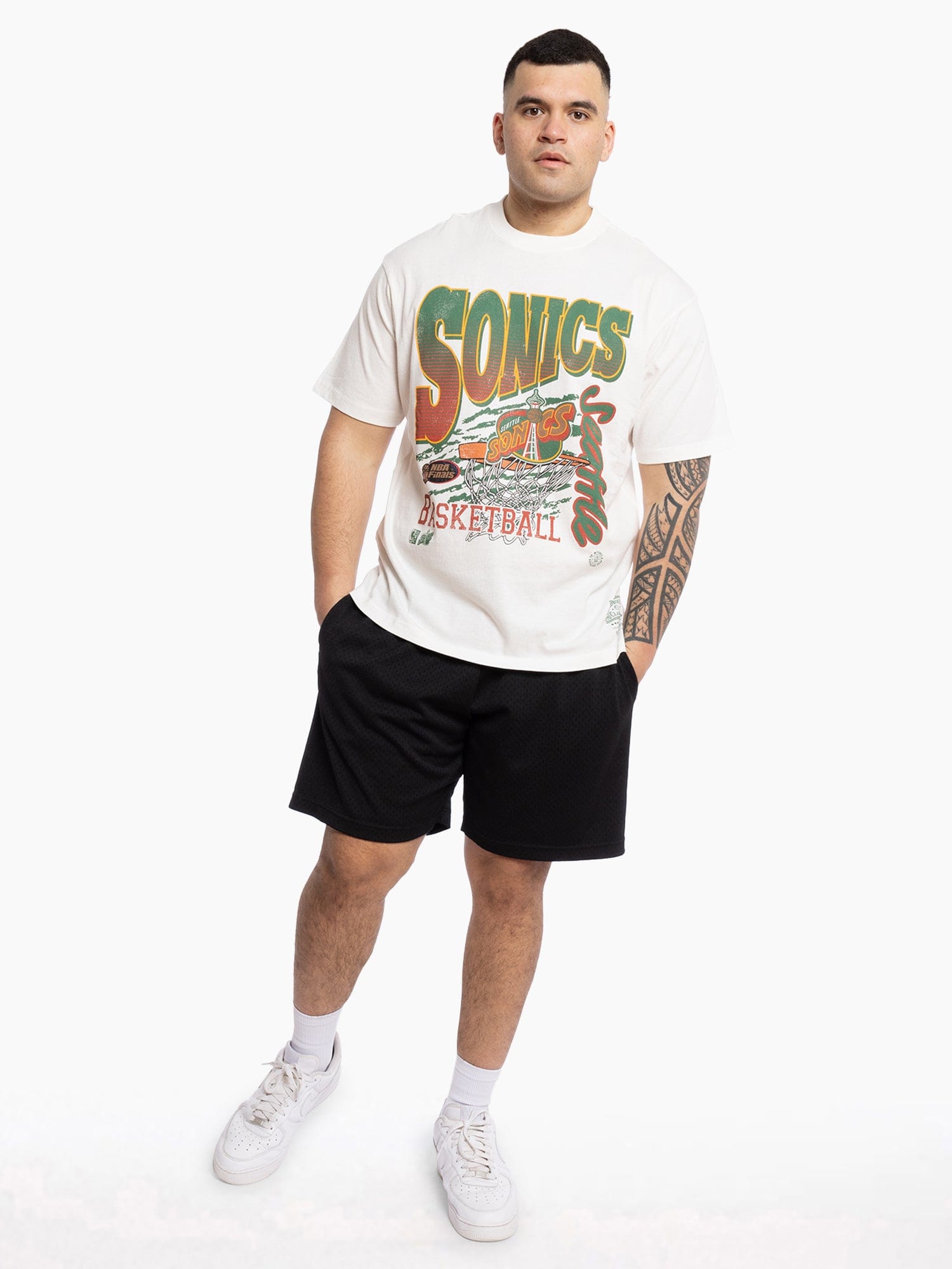 Mitchell And Ness T-Shirts Seattle Supersonics Mitchell & Ness NBA Basketed Vintage T-Shirt - Vintage White