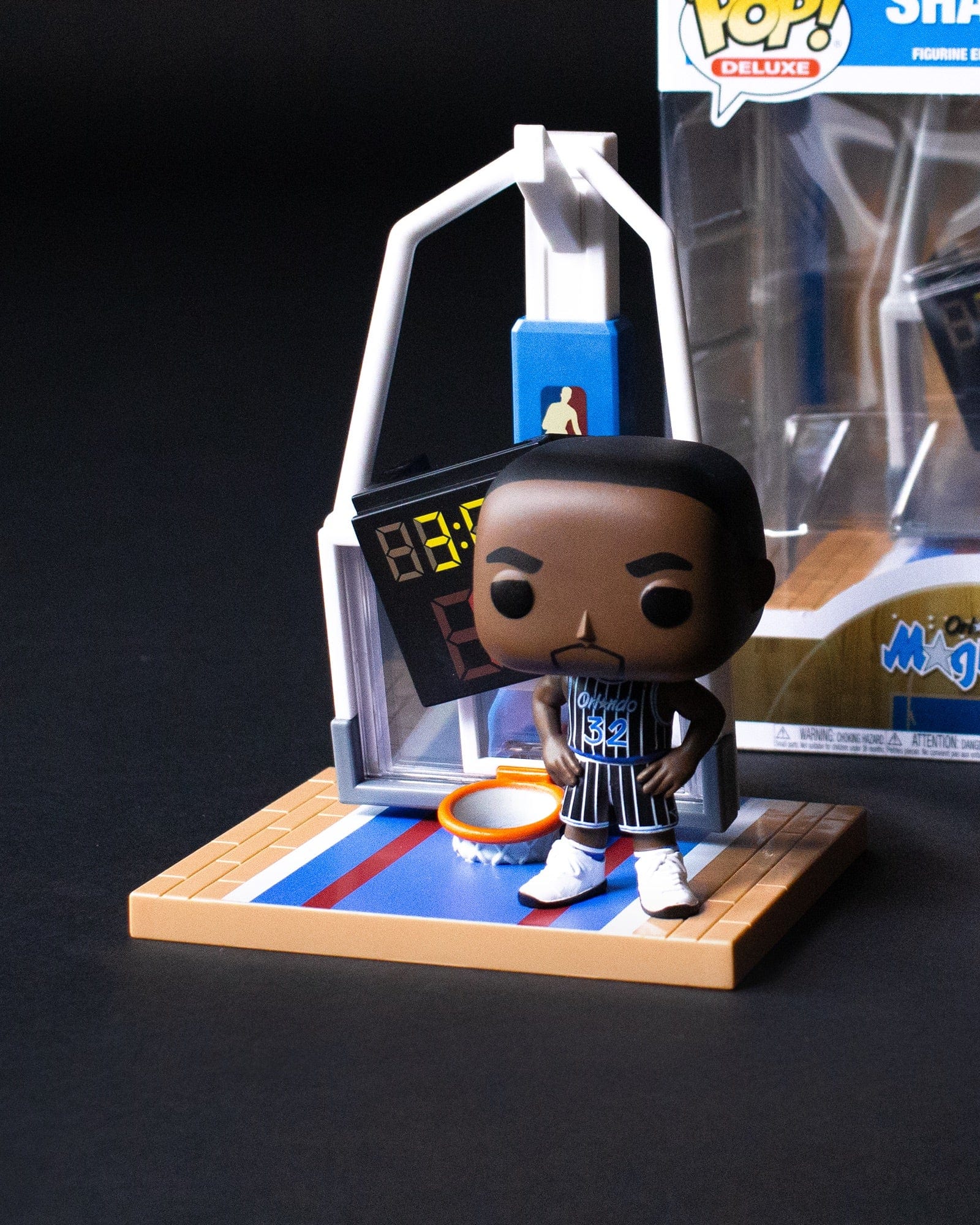 Funko Figures Shaquille O'Neal Orlando Magic Funko Deluxe NBA Vinyl Pop Figure - 207
