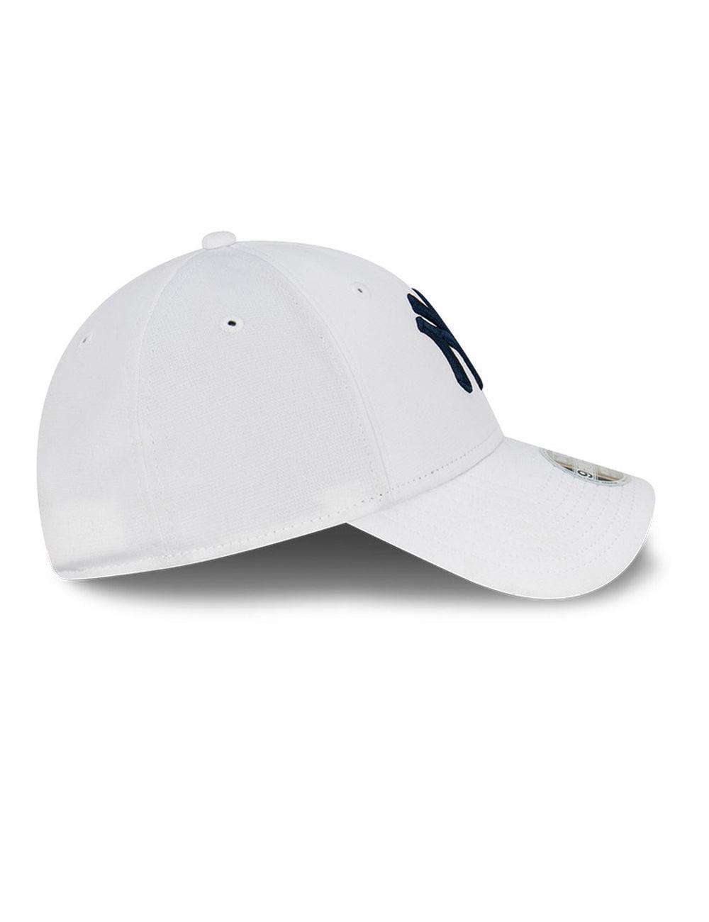New Era Caps Womens Womens New York Yankees New Era MLB Optic Performance 9FORTY Strapback Hat - White