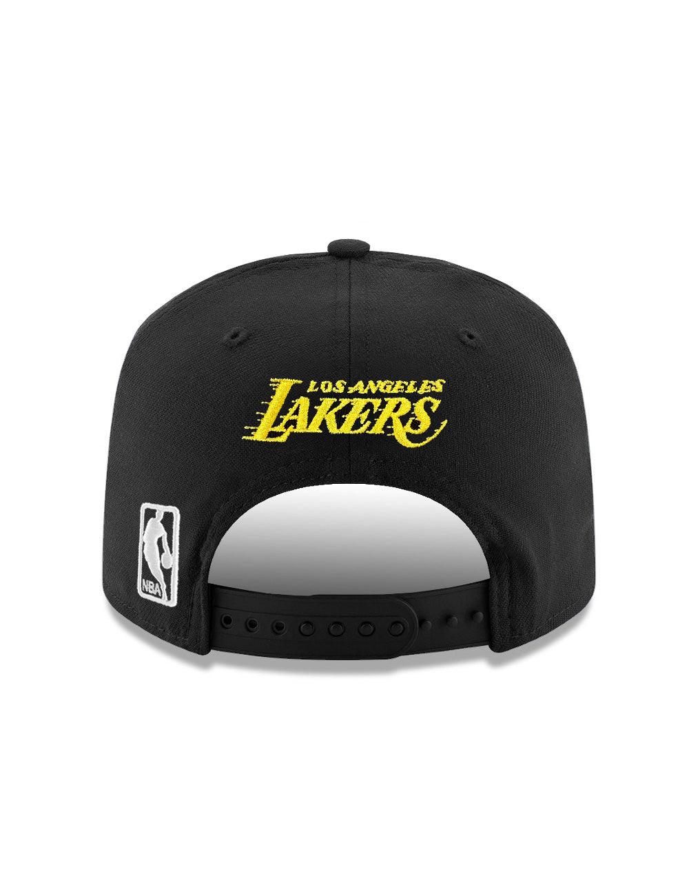 NBA Essentials Caps Youths Youths Los Angeles Lakers NBA Essentials Team Curve Snapback Hat - Black