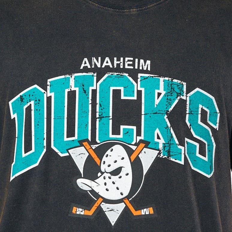 Majestic Athletic T-Shirts Anaheim Mighty Ducks Majestic NHL Acid Wash Arch Vintage T-Shirt - Faded Black