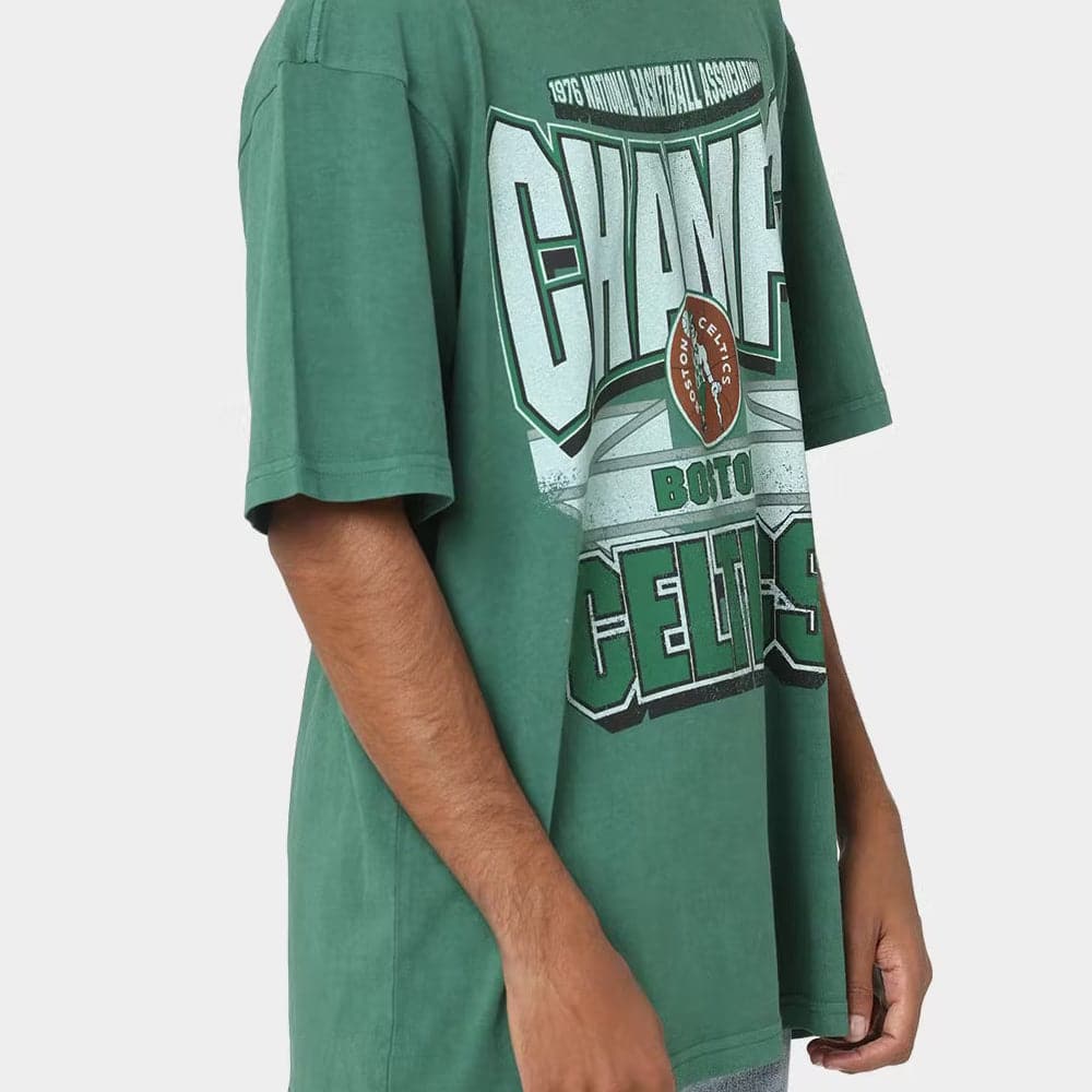 Mitchell And Ness T-Shirts Boston Celtics Mitchell & Ness NBA 1976 Champs Vintage T-Shirt - Faded Green
