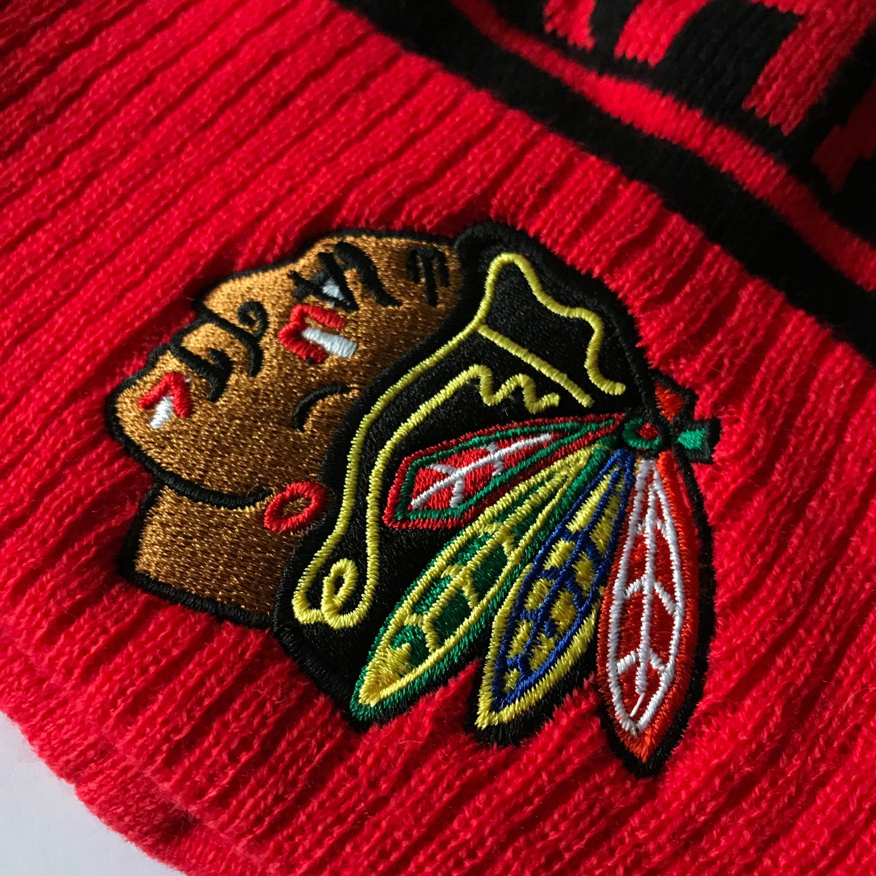 NHL Branded Beanies Chicago Blackhawks NHL Team Colour Stripe Pom Knit Beanie - Black/Red