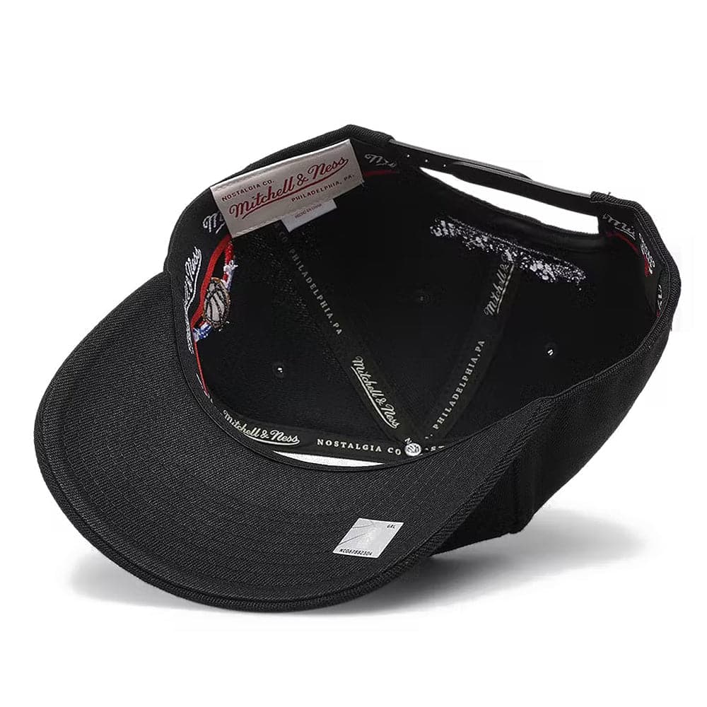 Mitchell And Ness Caps Chicago Bulls Mitchell & Ness NBA 6x Champs Classic Red Snapback Hat - Black