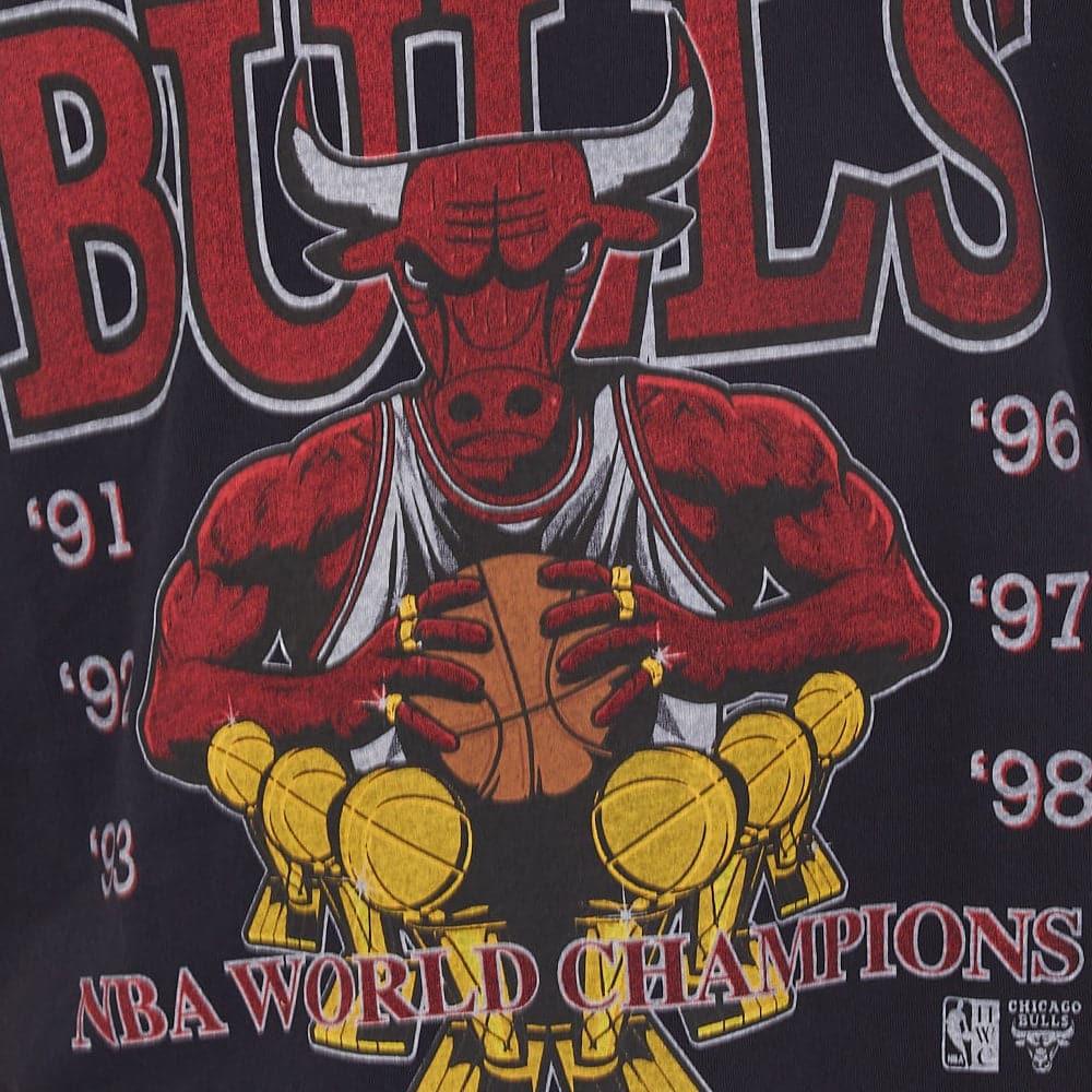 Mitchell And Ness T-Shirts Chicago Bulls Mitchell & Ness NBA 6x World Champs Vintage T-Shirt - Faded Black
