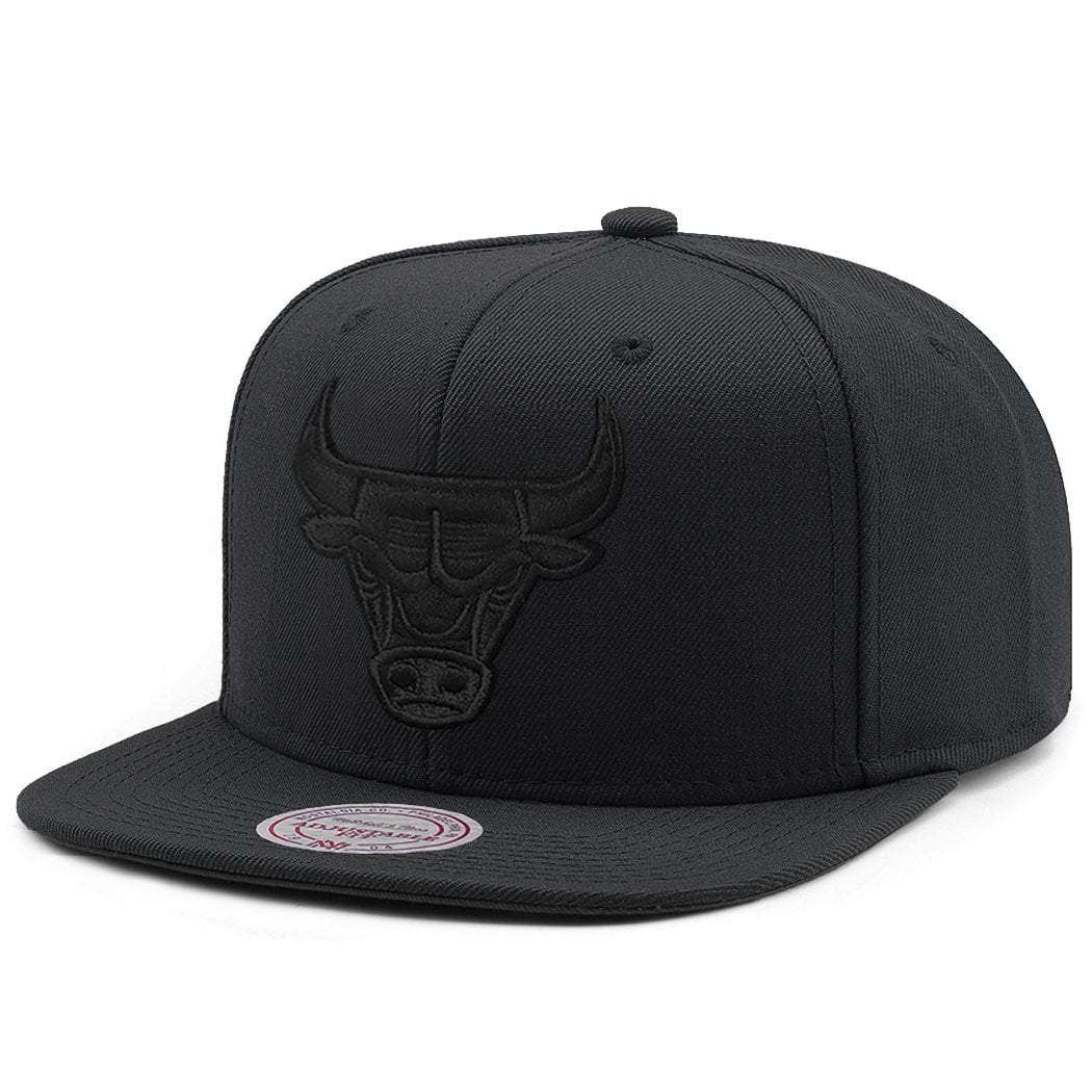 Mitchell And Ness Caps Chicago Bulls Mitchell & Ness NBA All Black High Crown Snapback Hat