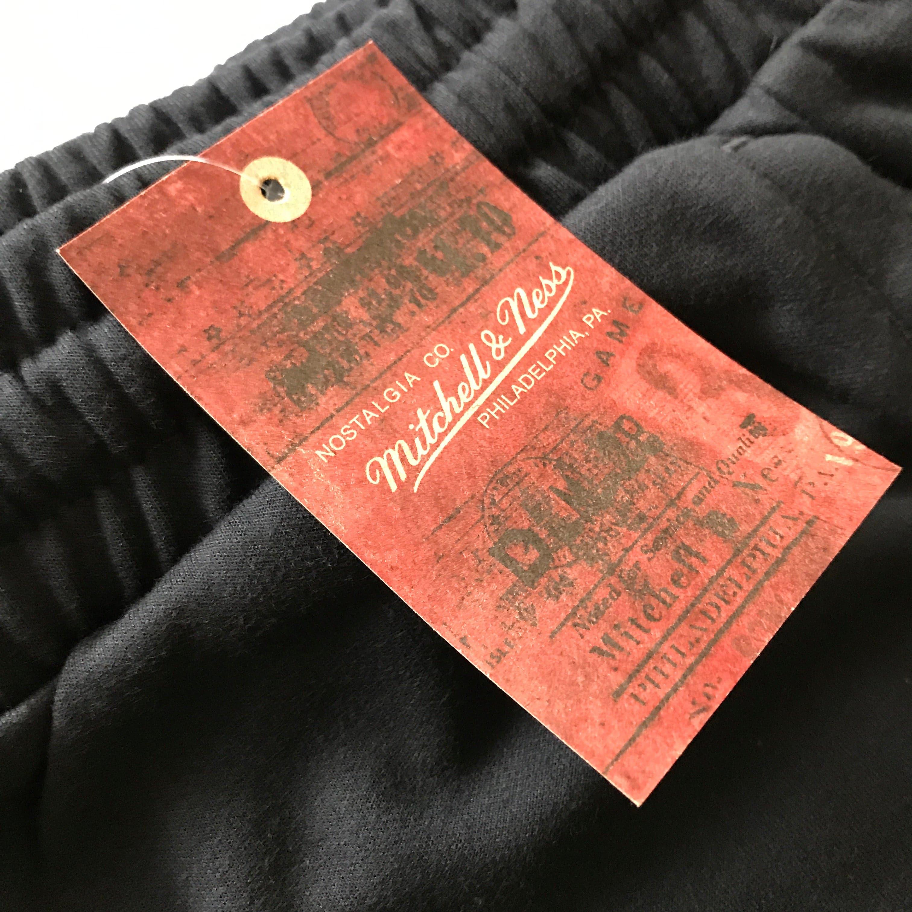 Mitchell And Ness Pants Chicago Bulls Mitchell & Ness NBA Hometown Fleece Jogger Pants - Black