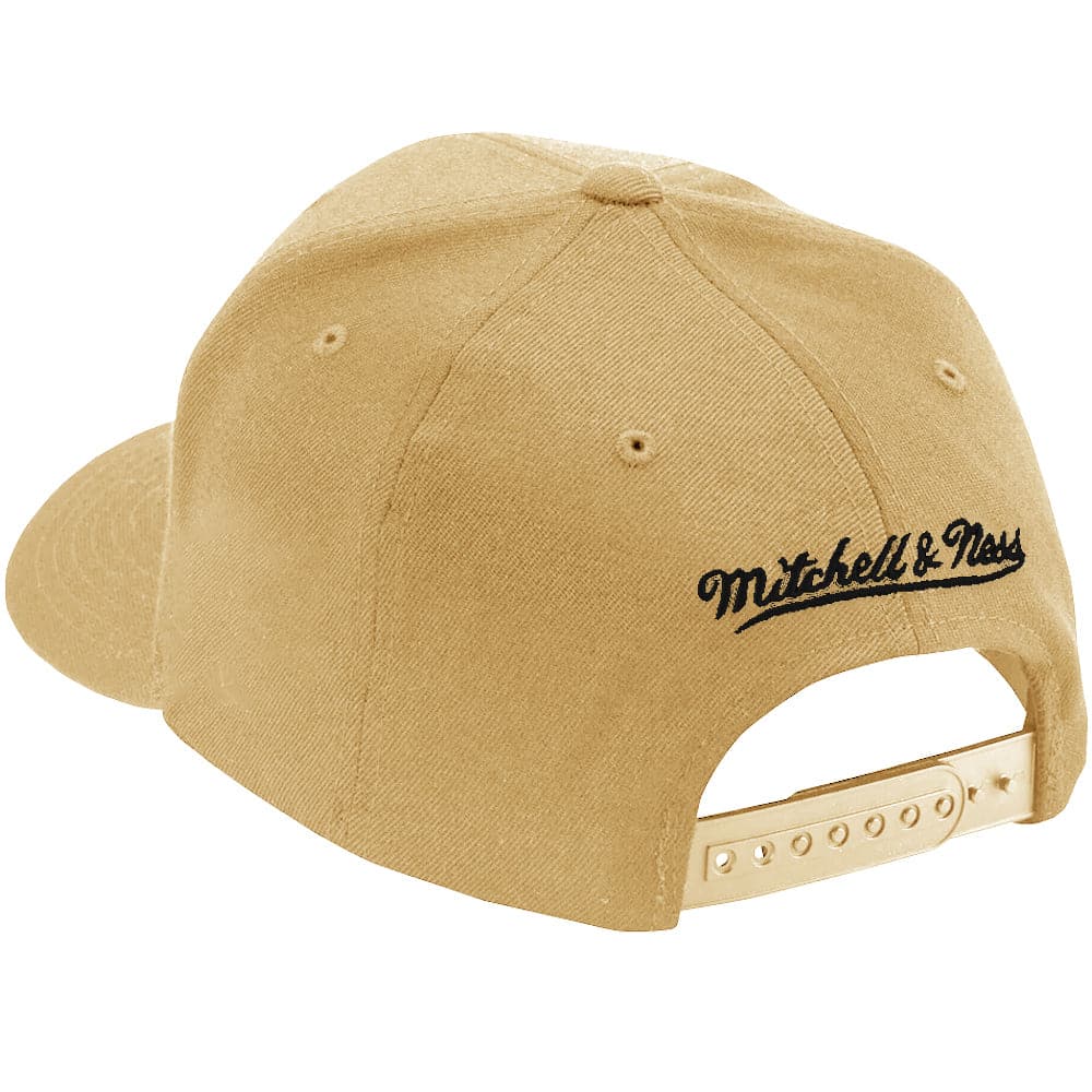 Mitchell And Ness Caps Chicago Bulls Mitchell & Ness NBA Team Classic Red Curve Snapback Hat - Khaki