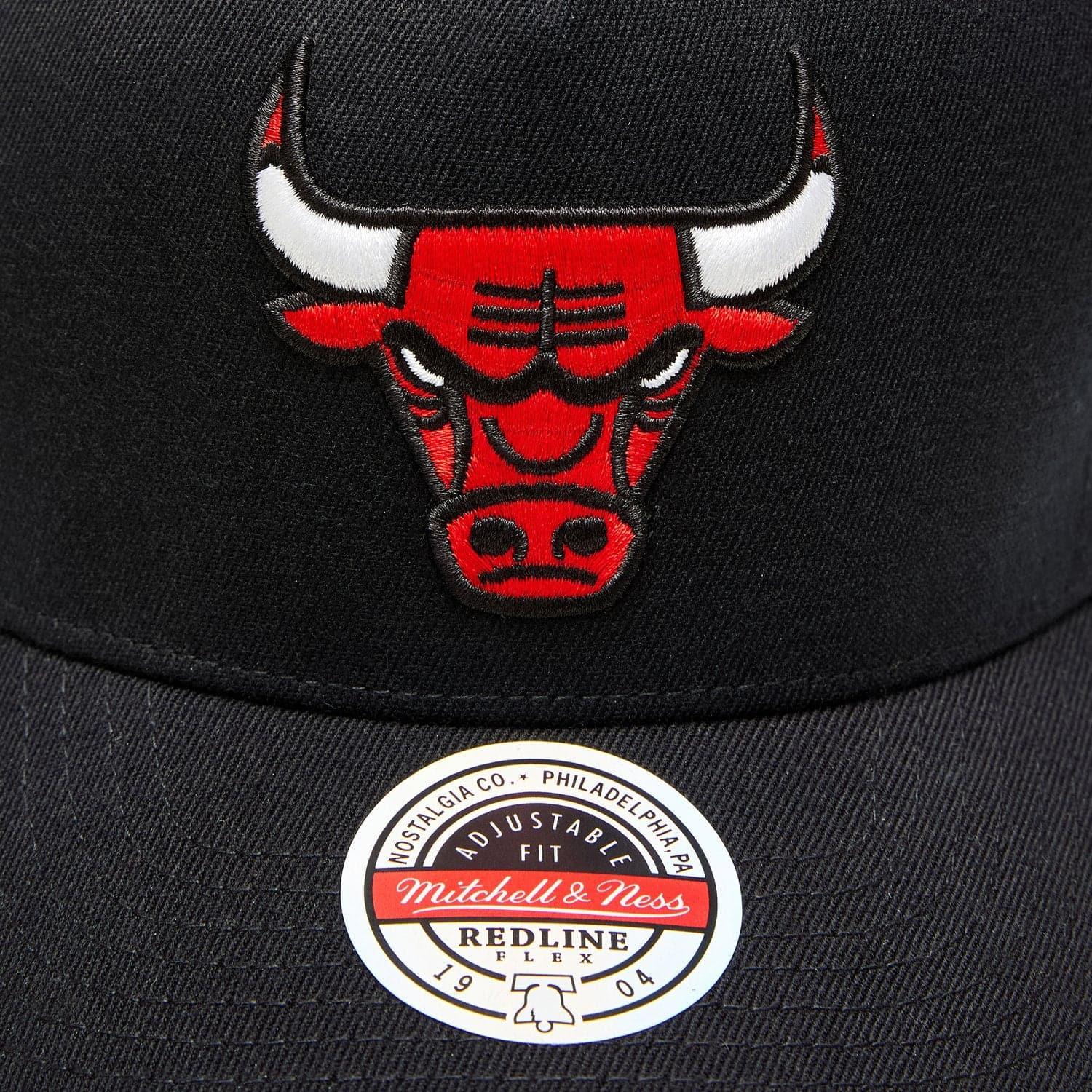 Mitchell And Ness Caps Chicago Bulls Mitchell & Ness NBA Team Classic Red Snapback Hat - Black
