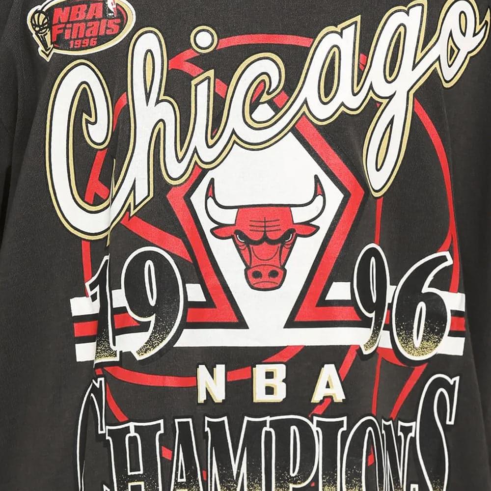 Mitchell And Ness T-Shirts Chicago Bulls Mitchell & Ness NBA Vintage 1996 Champs T-Shirt - Black