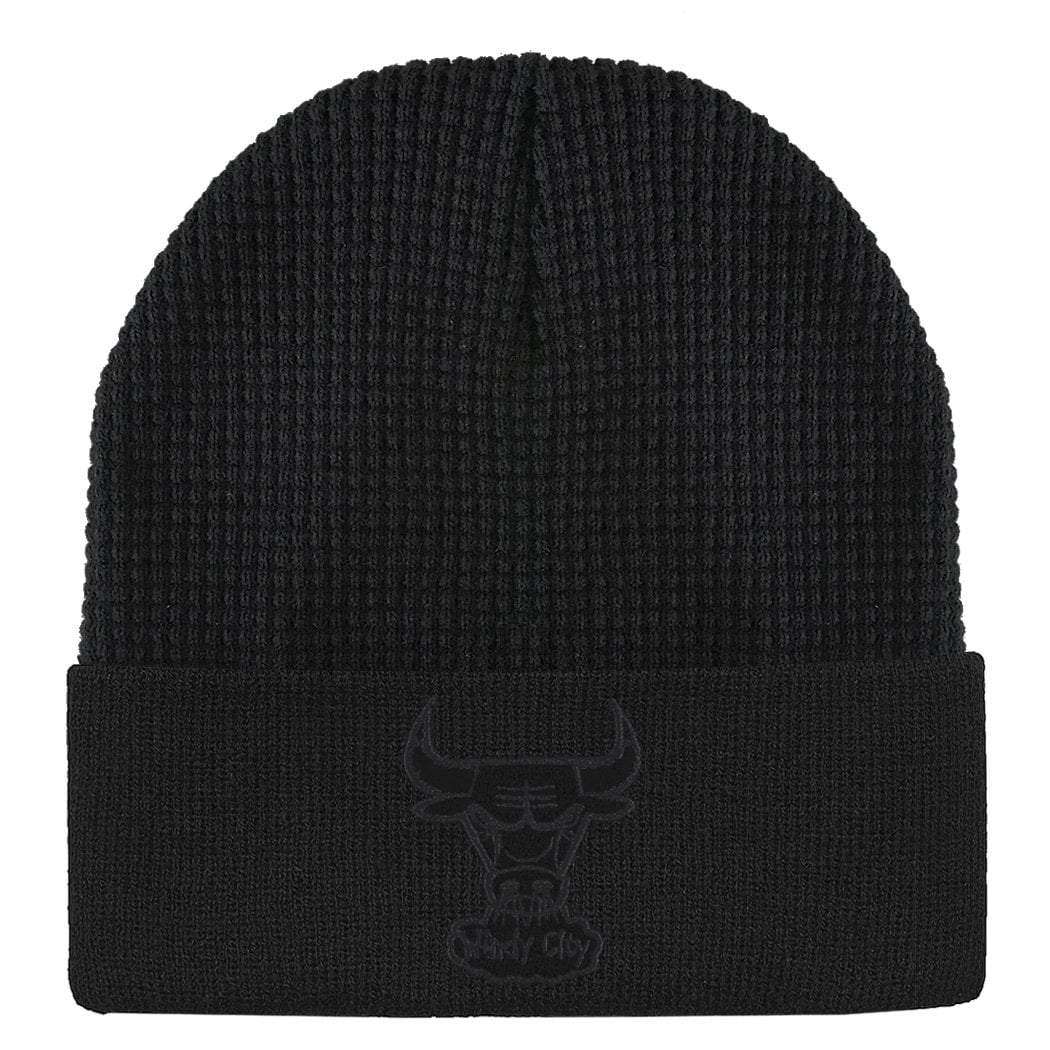 Mitchell And Ness Beanies Chicago Bulls Mitchell & Ness NBA Waffle Cuff Knit Beanie - Black
