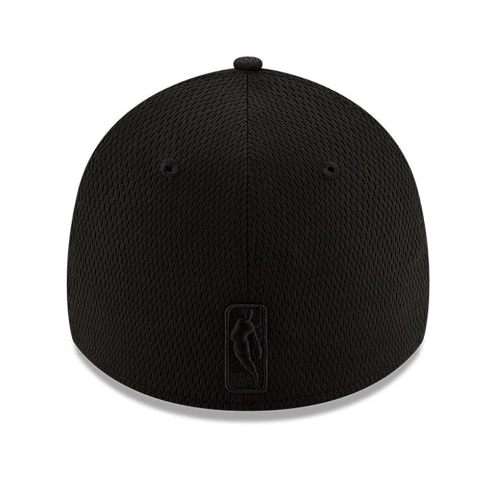 New Era Caps Chicago Bulls New Era NBA 2020 Back Half Black On Black 39THIRTY Flex Fit Curve Hat