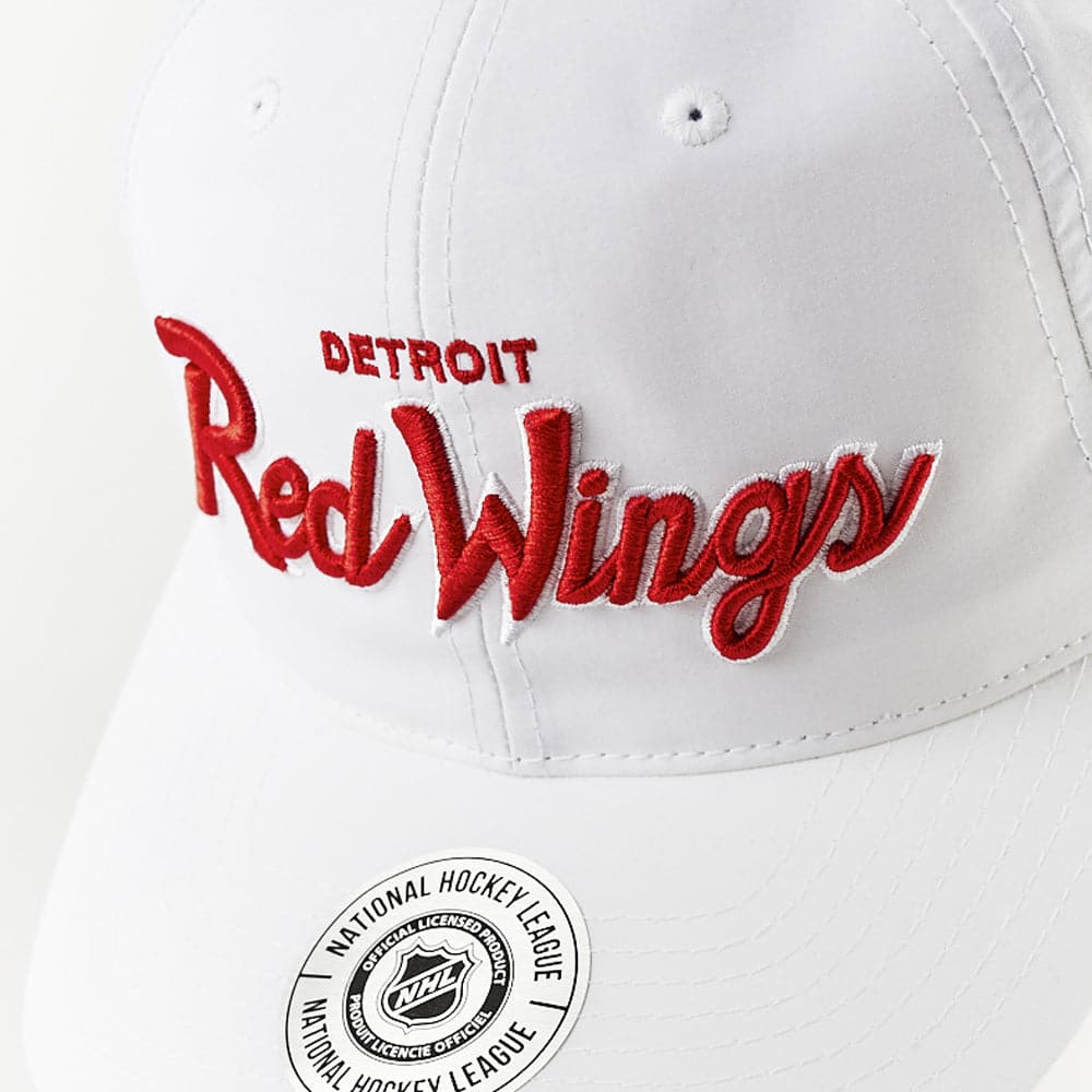 NHL Branded Caps Detroit Red Wings NHL Script Pre-Curved Nylon Deadstock Snapback Hat - White