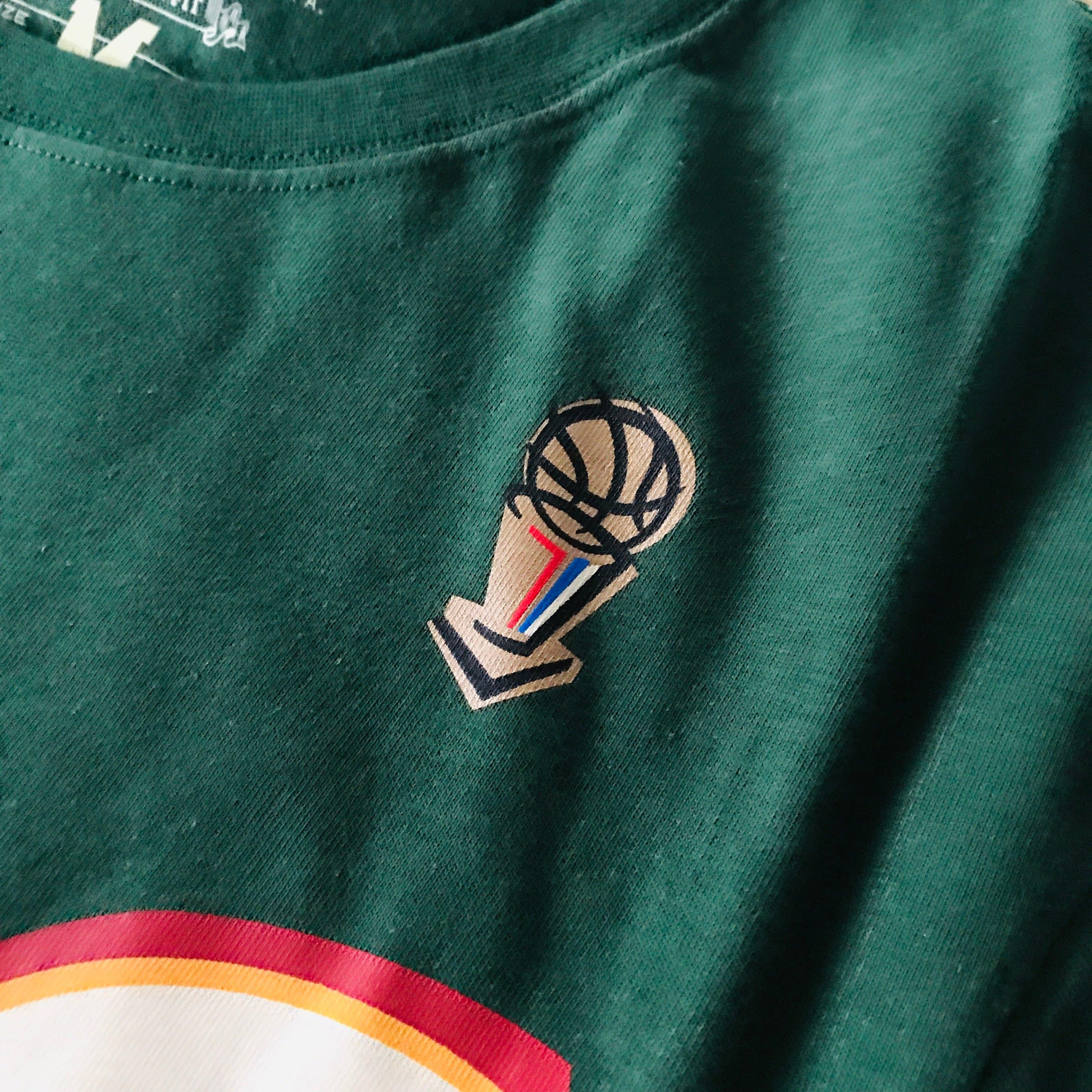Mitchell And Ness T-Shirts Gary Payton Seattle Supersonics Mitchell & Ness NBA HWC Name Number T-Shirt - Green