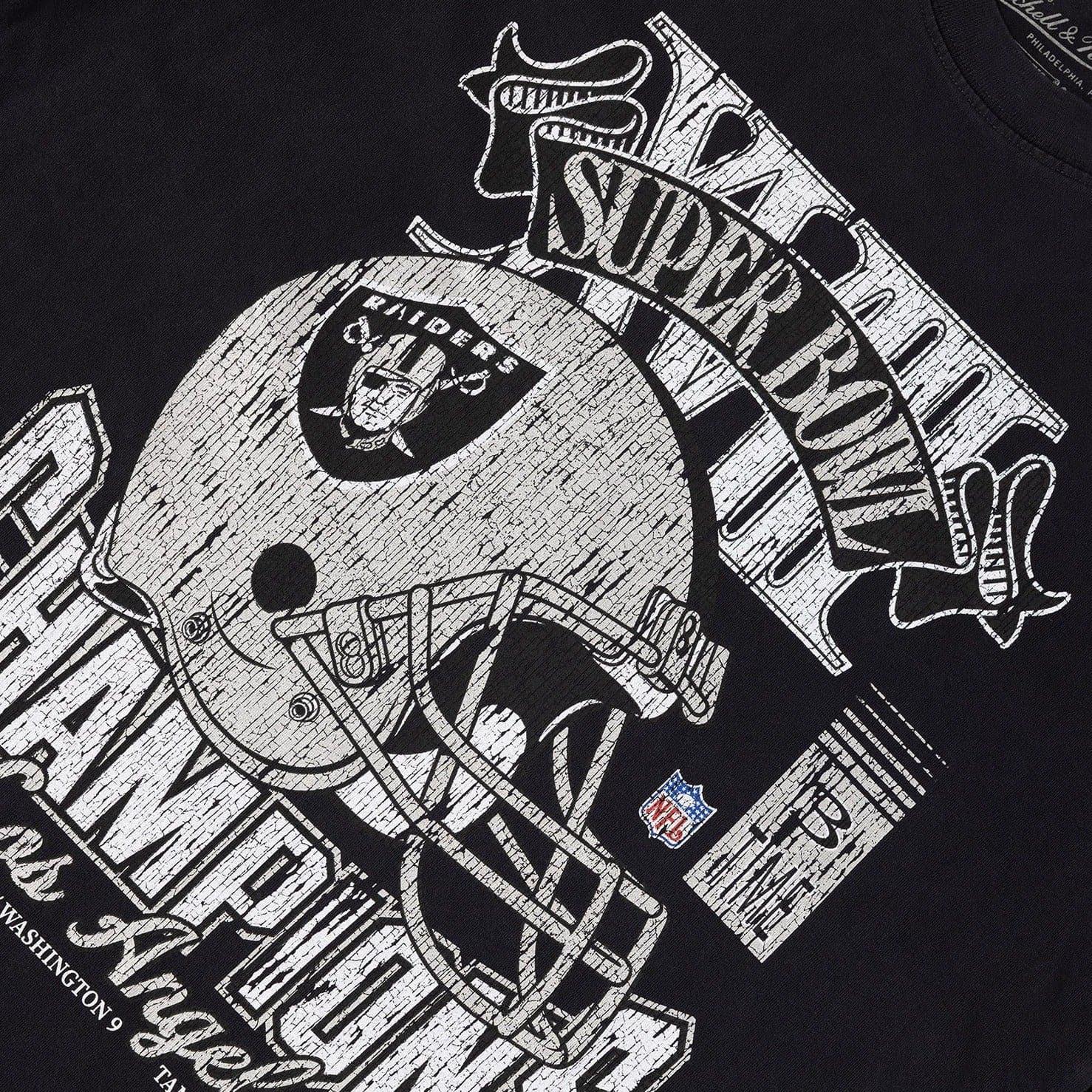 Mitchell And Ness T-Shirts Las Vegas Raiders Mitchell & Ness NFL XVIII Champs Vintage T-Shirt - Faded Black